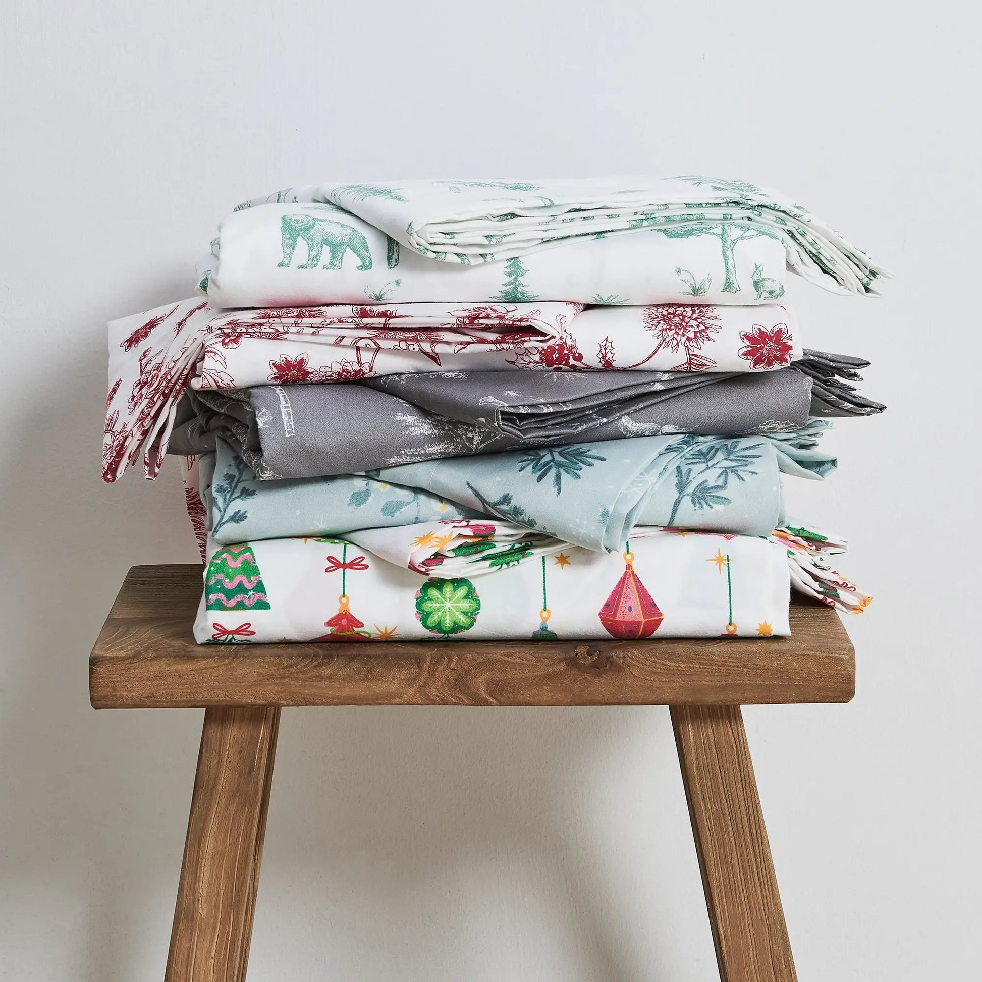 Watercolor Floral Sheet Set - Delia Collection from PriceLows™