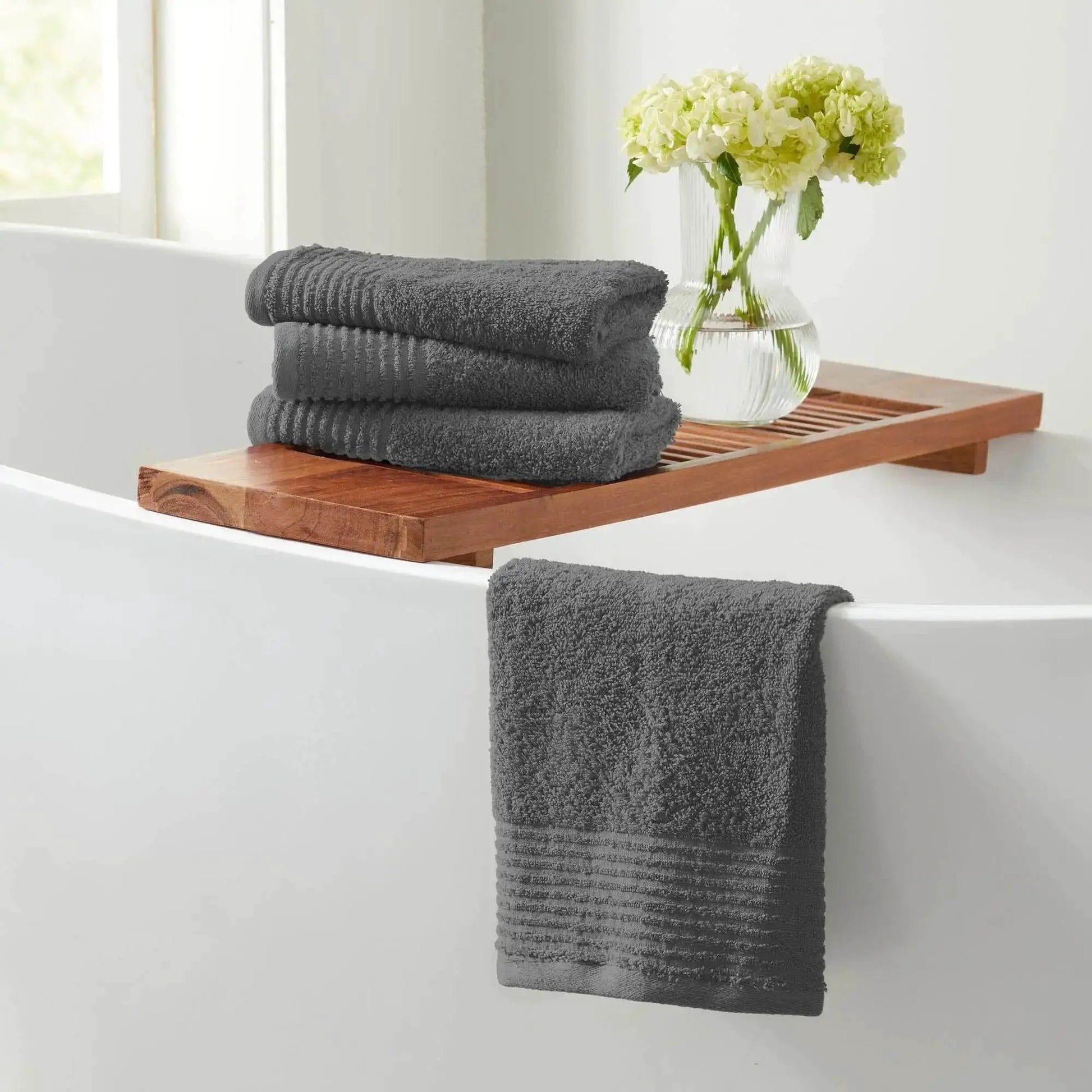 4 Pack Cotton Bath Towels - Kasper Collection from PriceLows™
