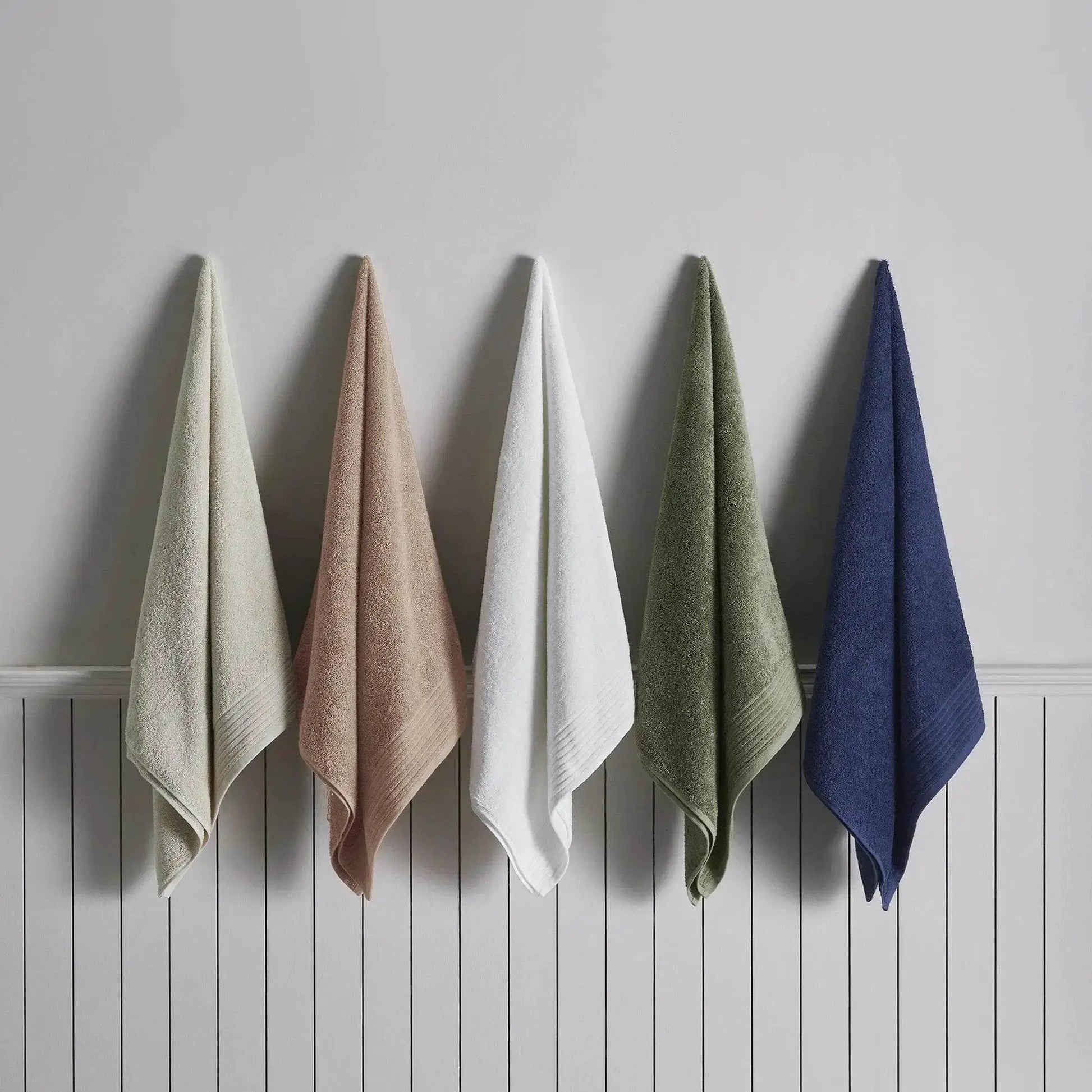 4 Pack Cotton Bath Towels - Kasper Collection from PriceLows™
