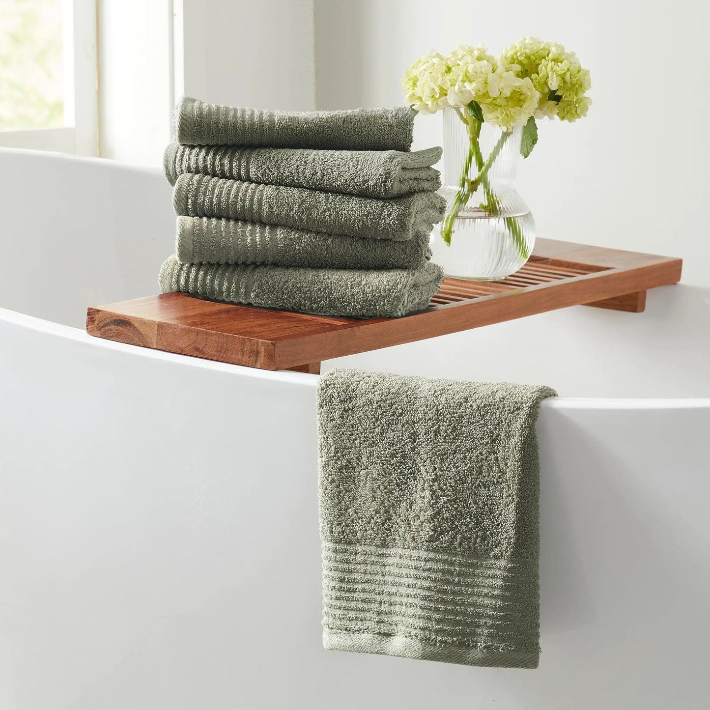 4 Pack Cotton Bath Towels - Kasper Collection from PriceLows™