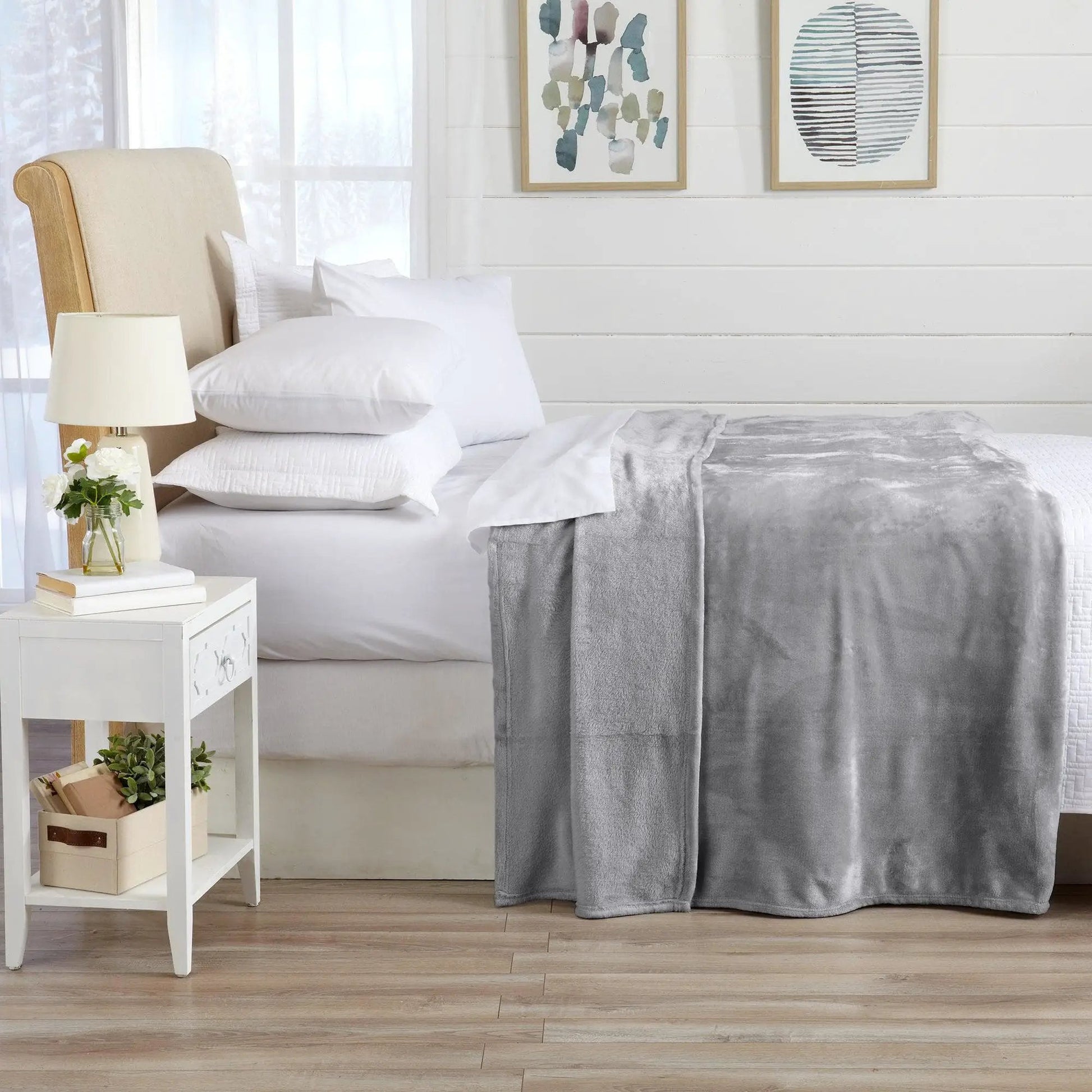 Velvet Plush Blanket - Avianna Collection from PriceLows™