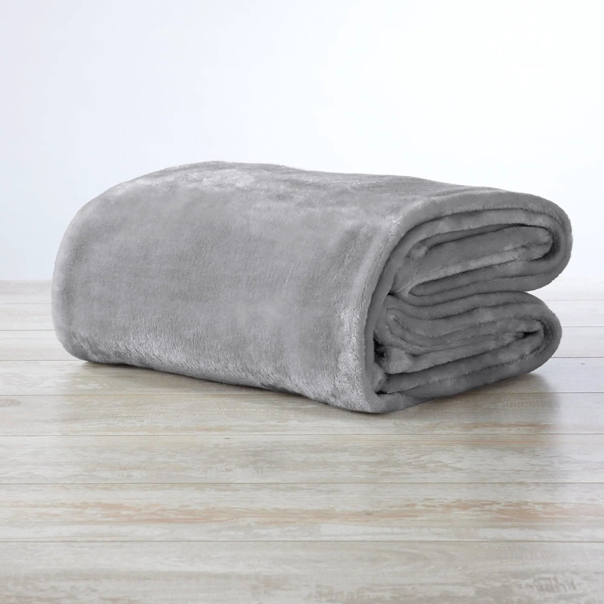 Velvet Plush Blanket - Avianna Collection from PriceLows™
