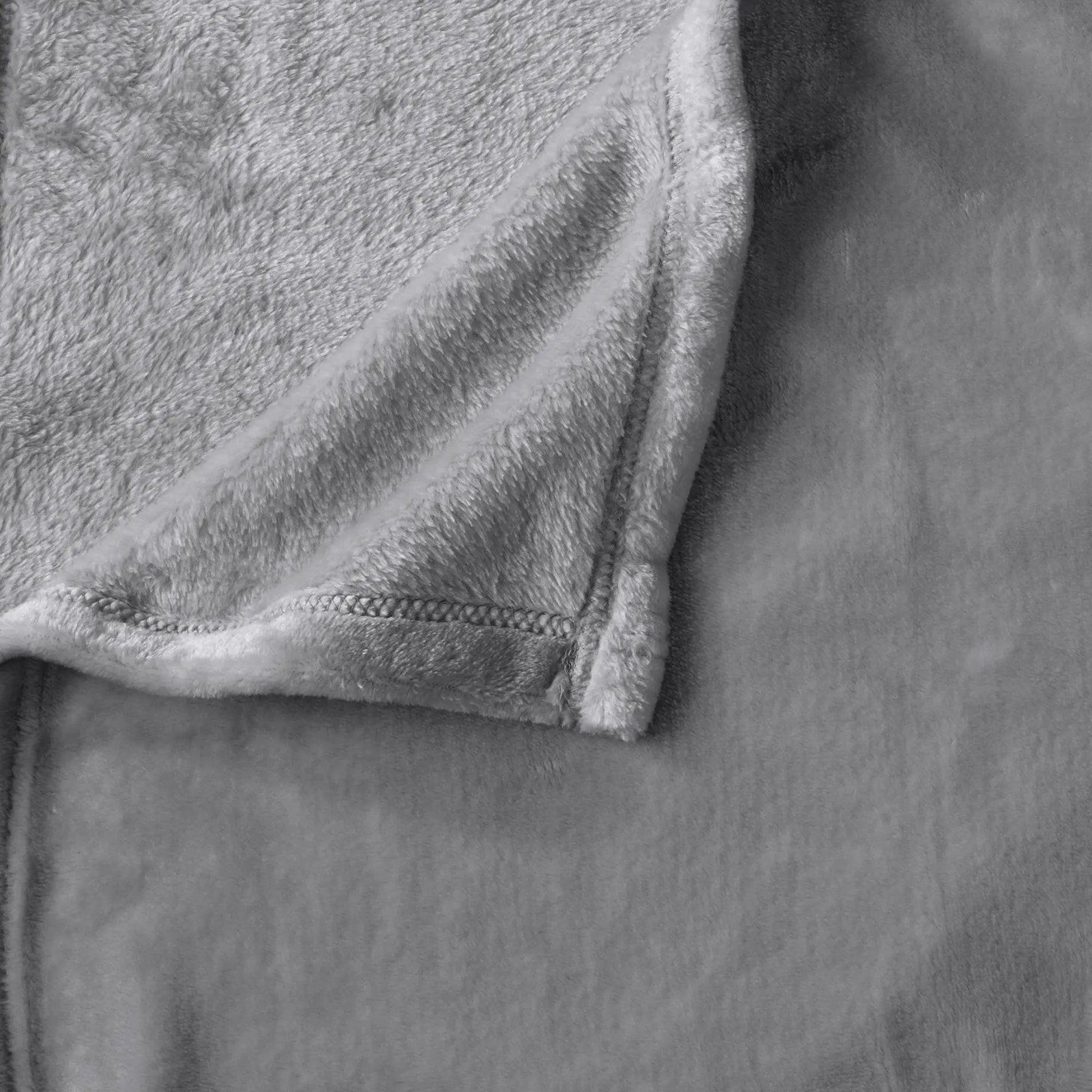 Velvet Plush Blanket - Avianna Collection from PriceLows™