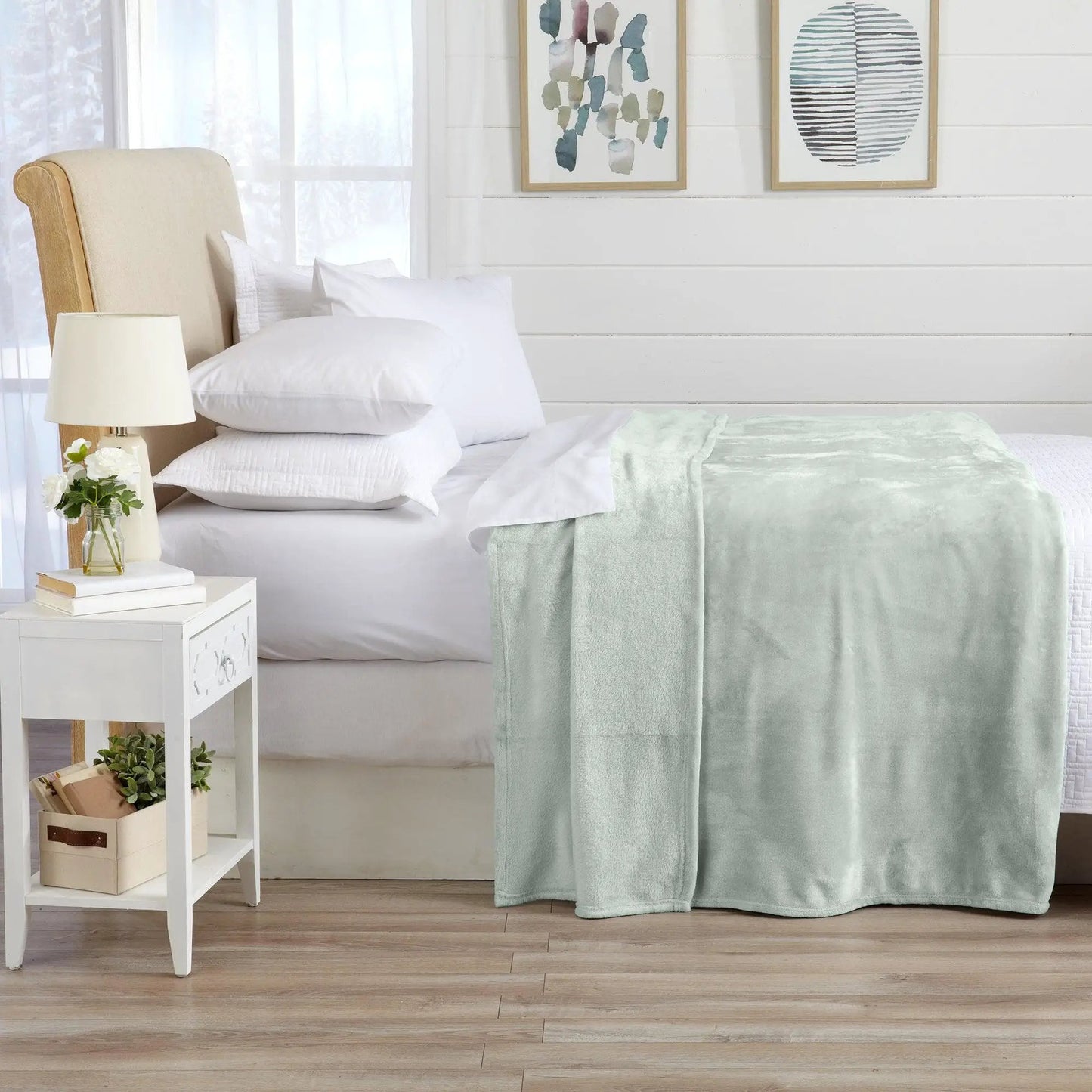 Velvet Plush Blanket - Avianna Collection from PriceLows™