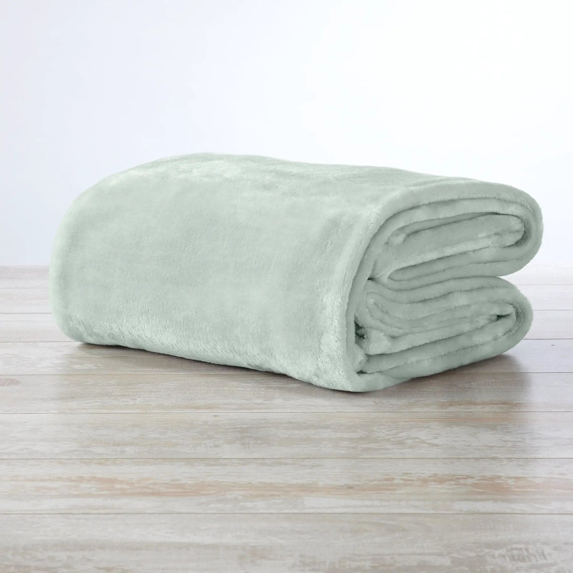 Velvet Plush Blanket - Avianna Collection from PriceLows™