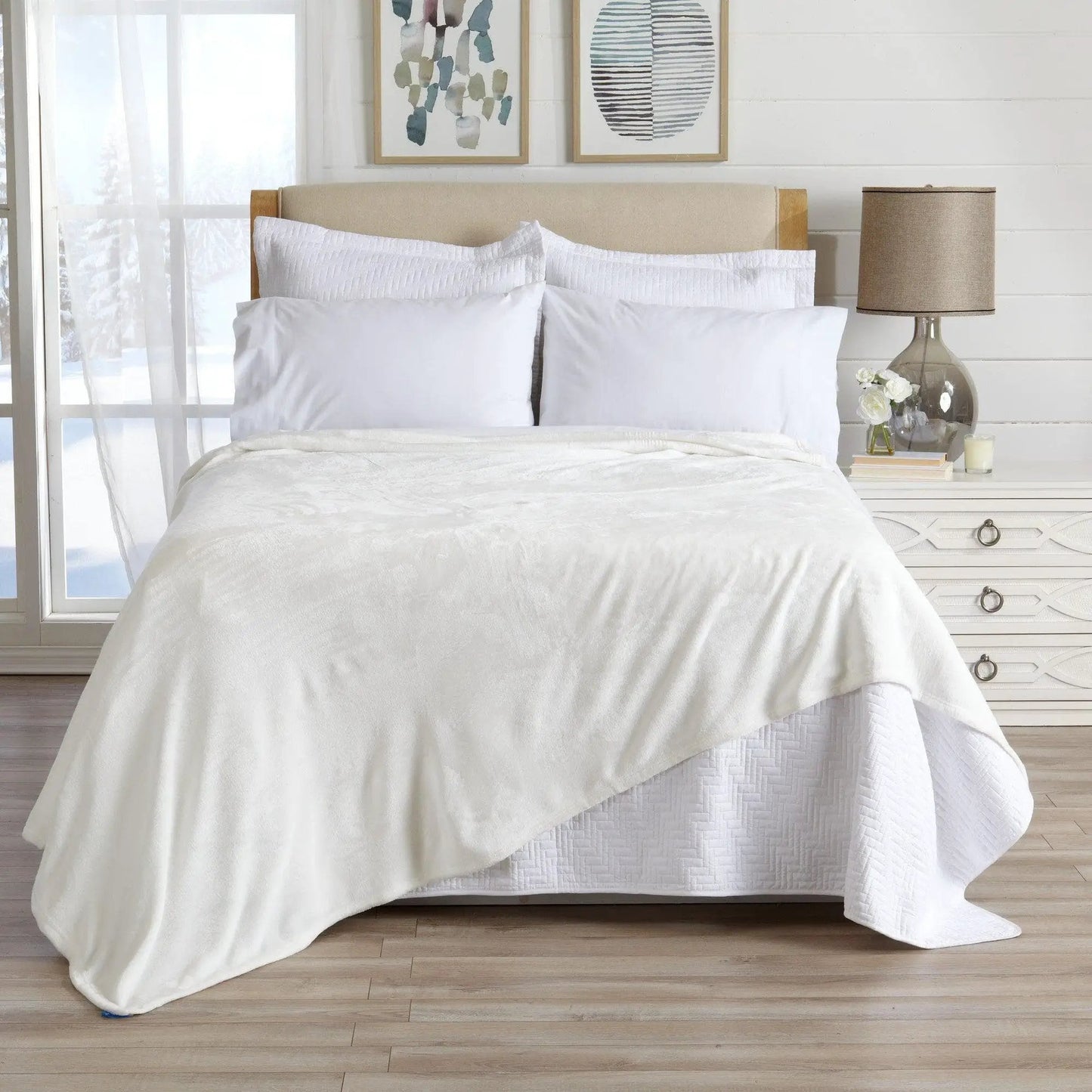 Velvet Plush Blanket - Avianna Collection from PriceLows™