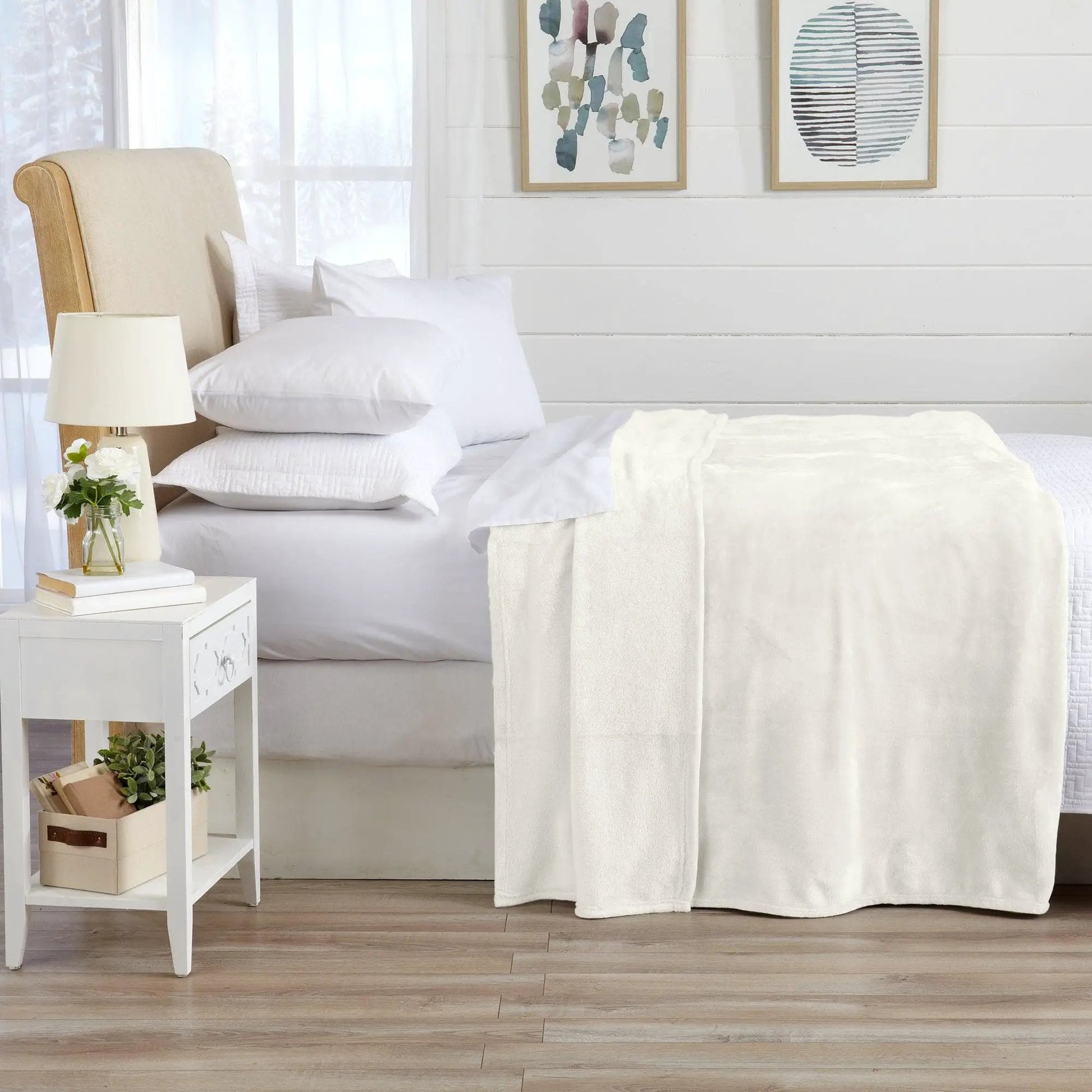 Velvet Plush Blanket - Avianna Collection from PriceLows™