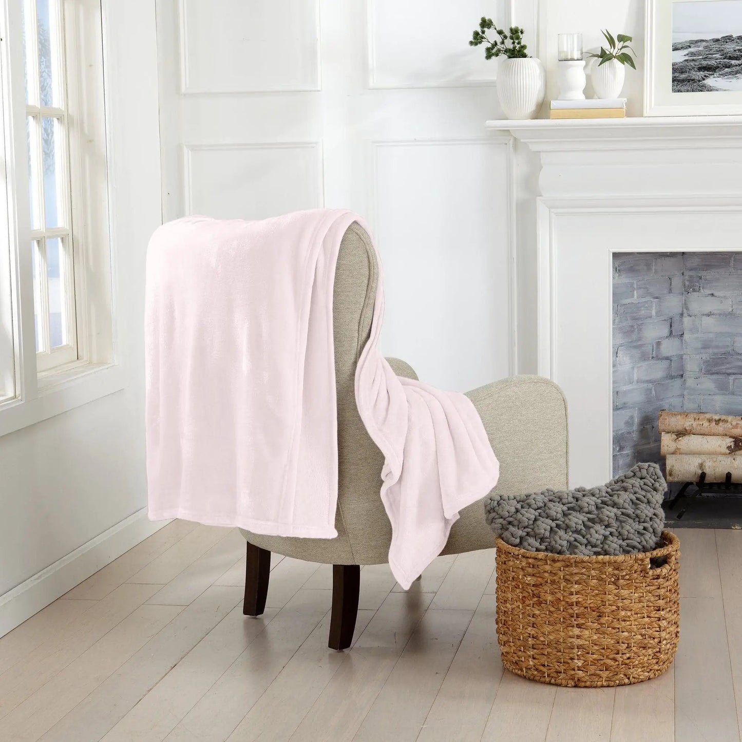 Velvet Plush Blanket - Avianna Collection from PriceLows™
