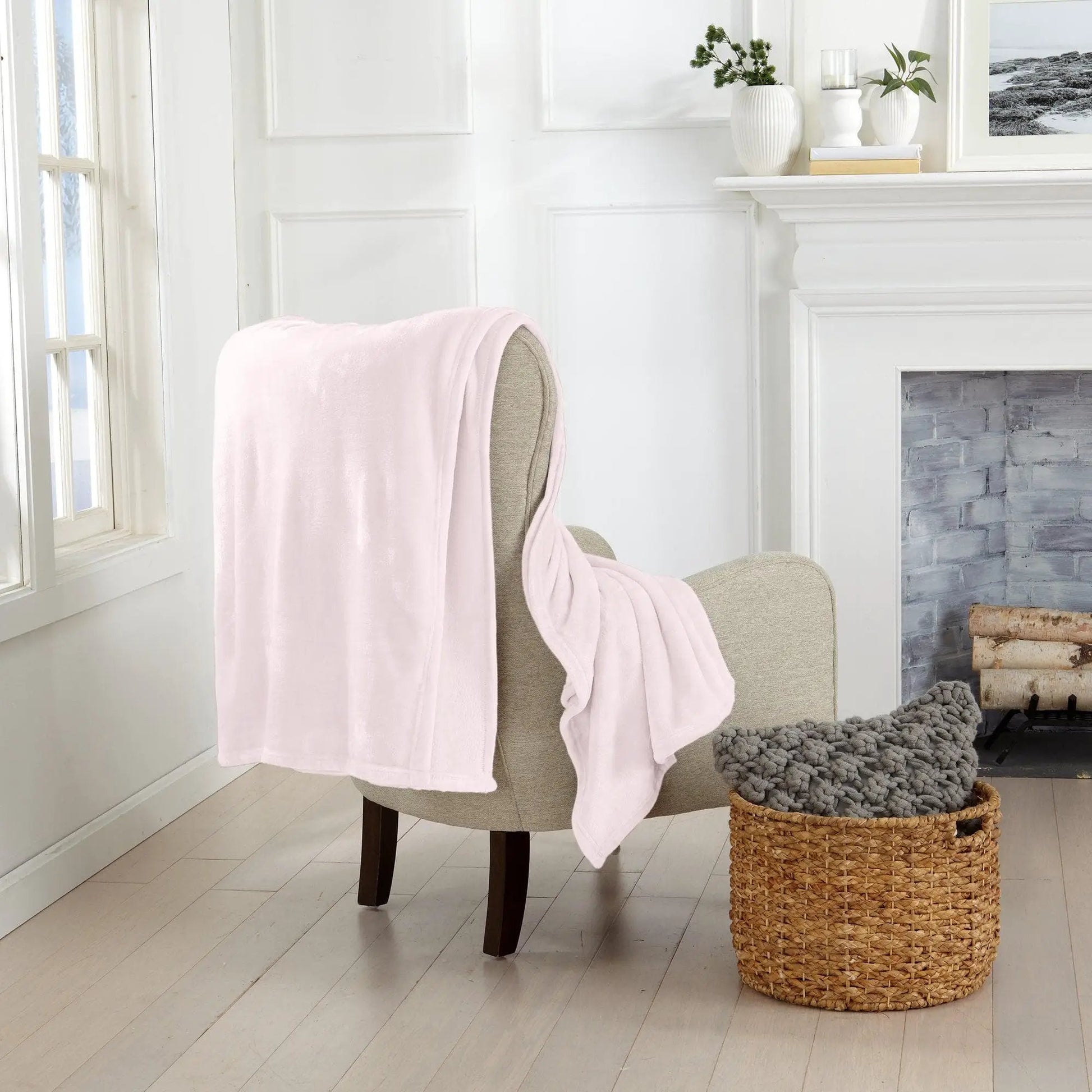 Velvet Plush Blanket - Avianna Collection from PriceLows™