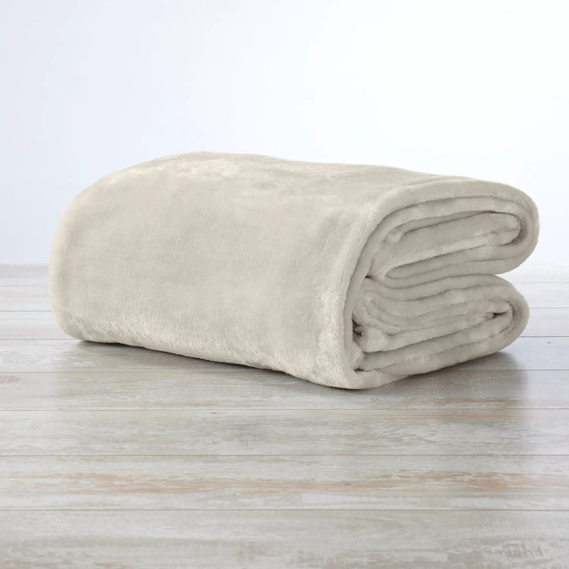 Velvet Plush Blanket - Avianna Collection from PriceLows™