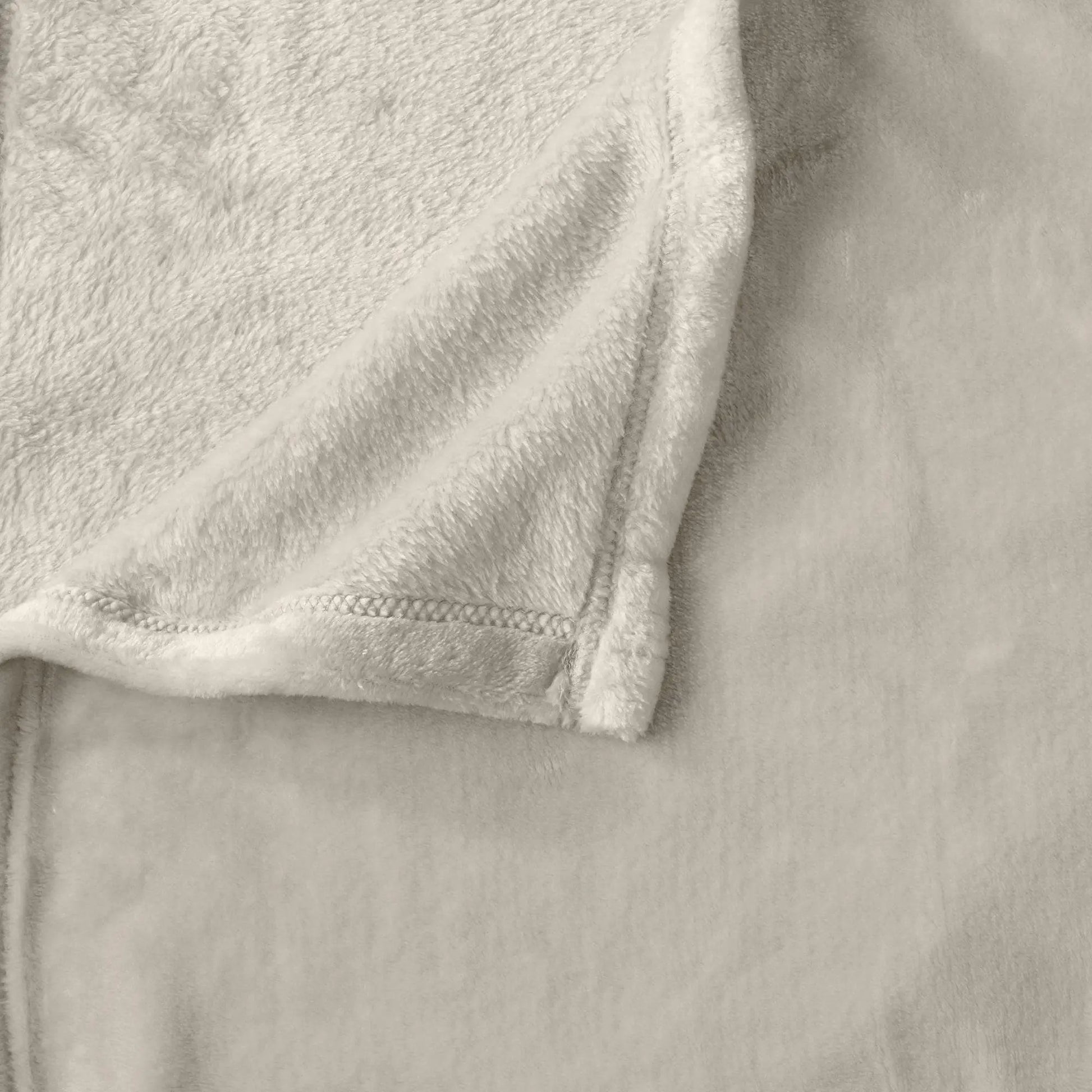 Velvet Plush Blanket - Avianna Collection from PriceLows™