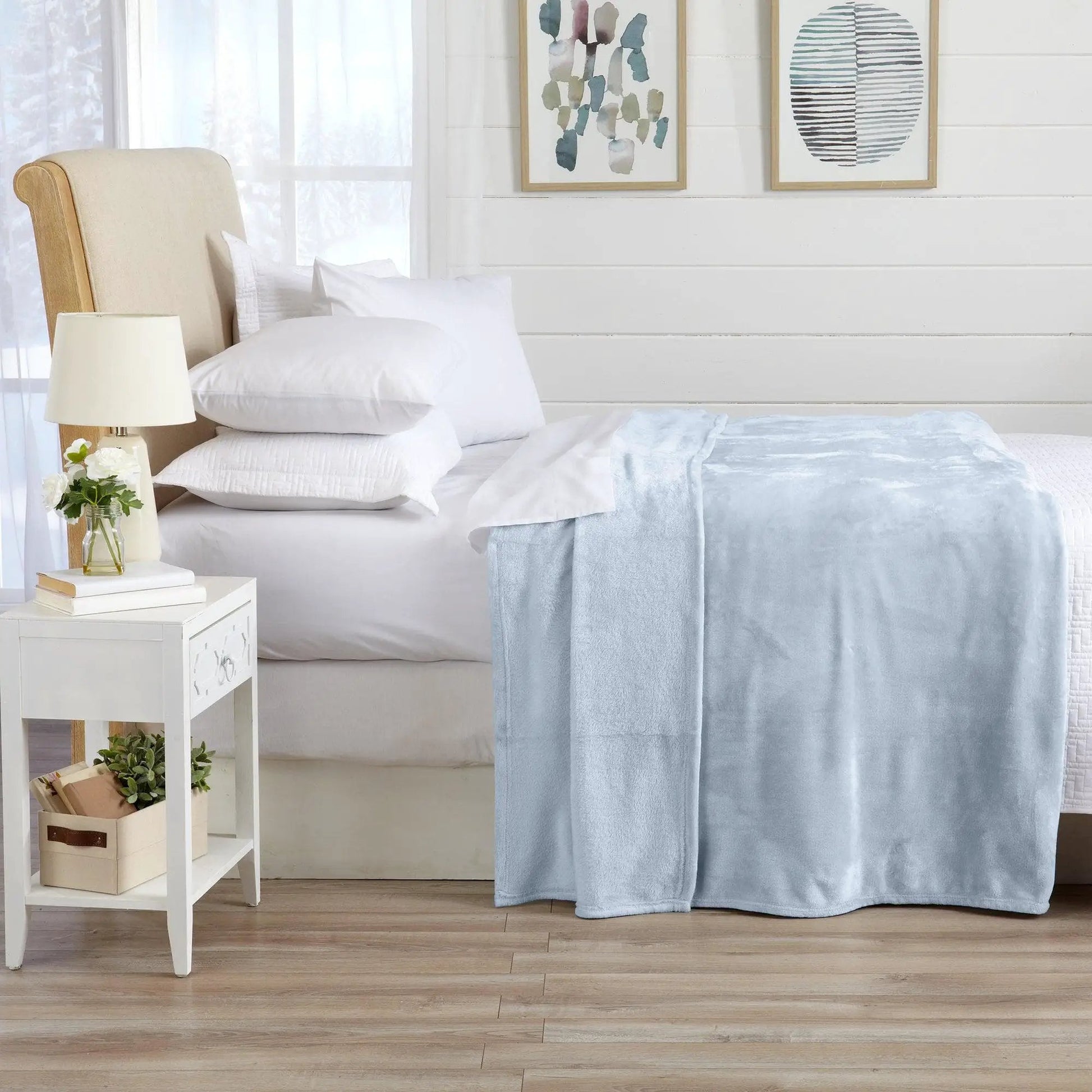 Velvet Plush Blanket - Avianna Collection from PriceLows™