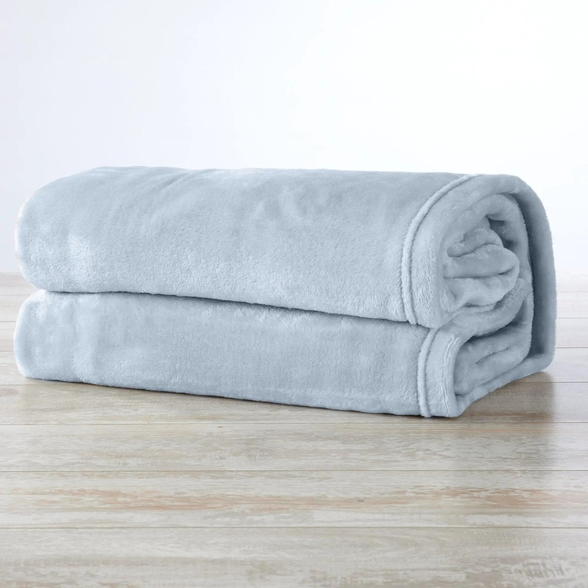 Velvet Plush Blanket - Avianna Collection from PriceLows™
