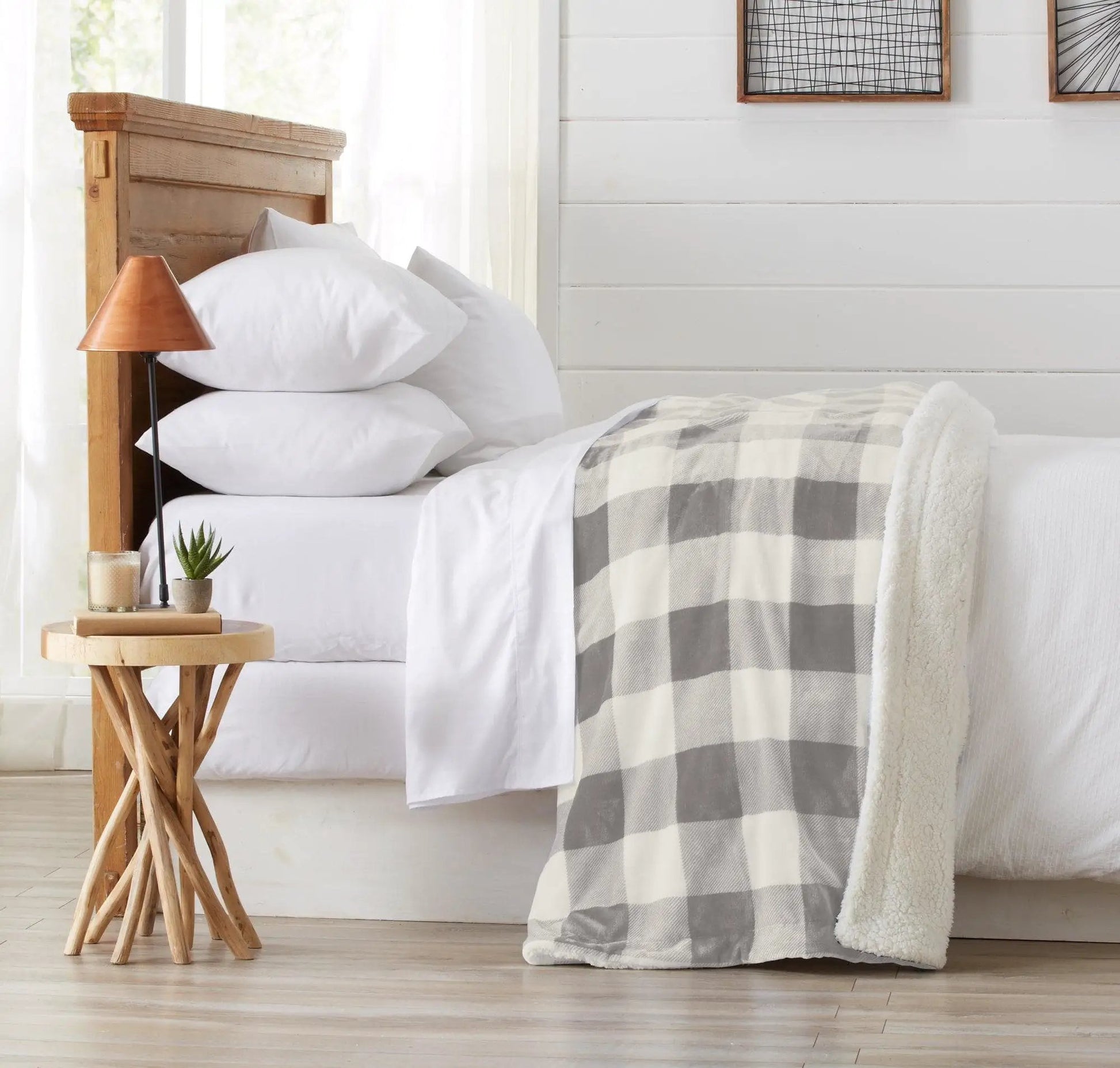 Velvet Plush Sherpa Luxury Bed Blanket - Cielo Collection from PriceLows™