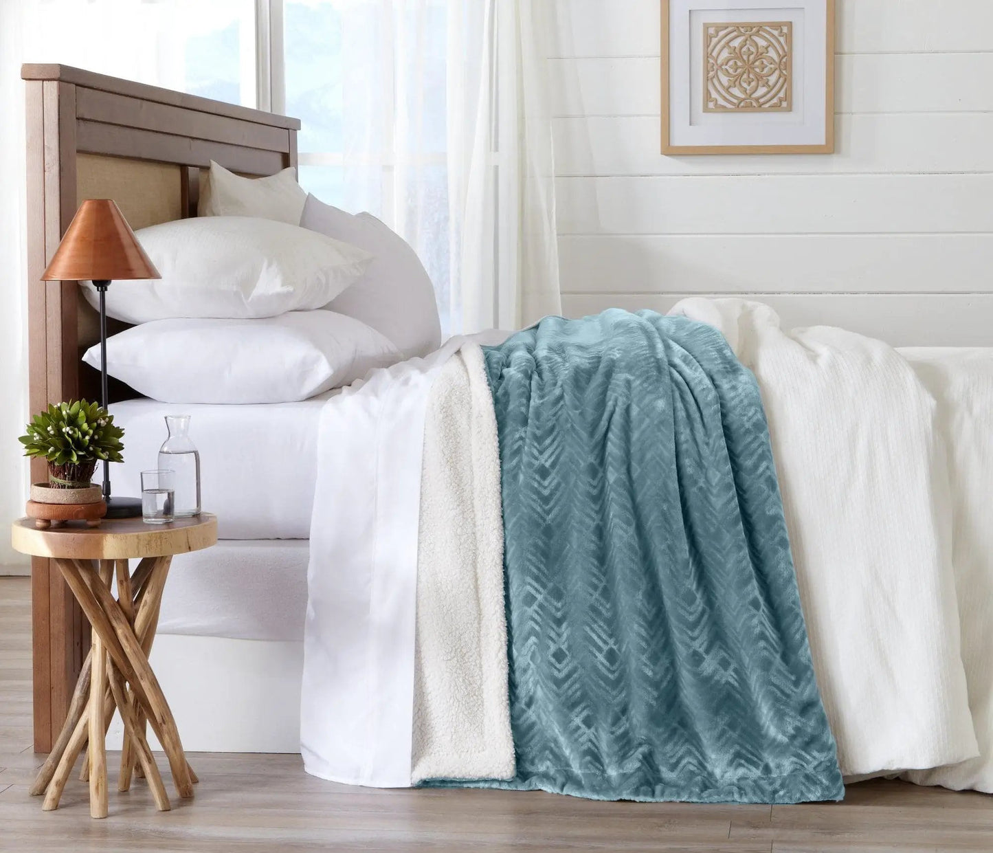 Velvet Plush Sherpa Luxury Bed Blanket - Cielo Collection from PriceLows™