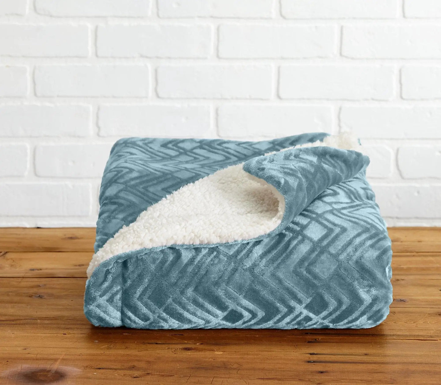 Velvet Plush Sherpa Luxury Bed Blanket - Cielo Collection from PriceLows™