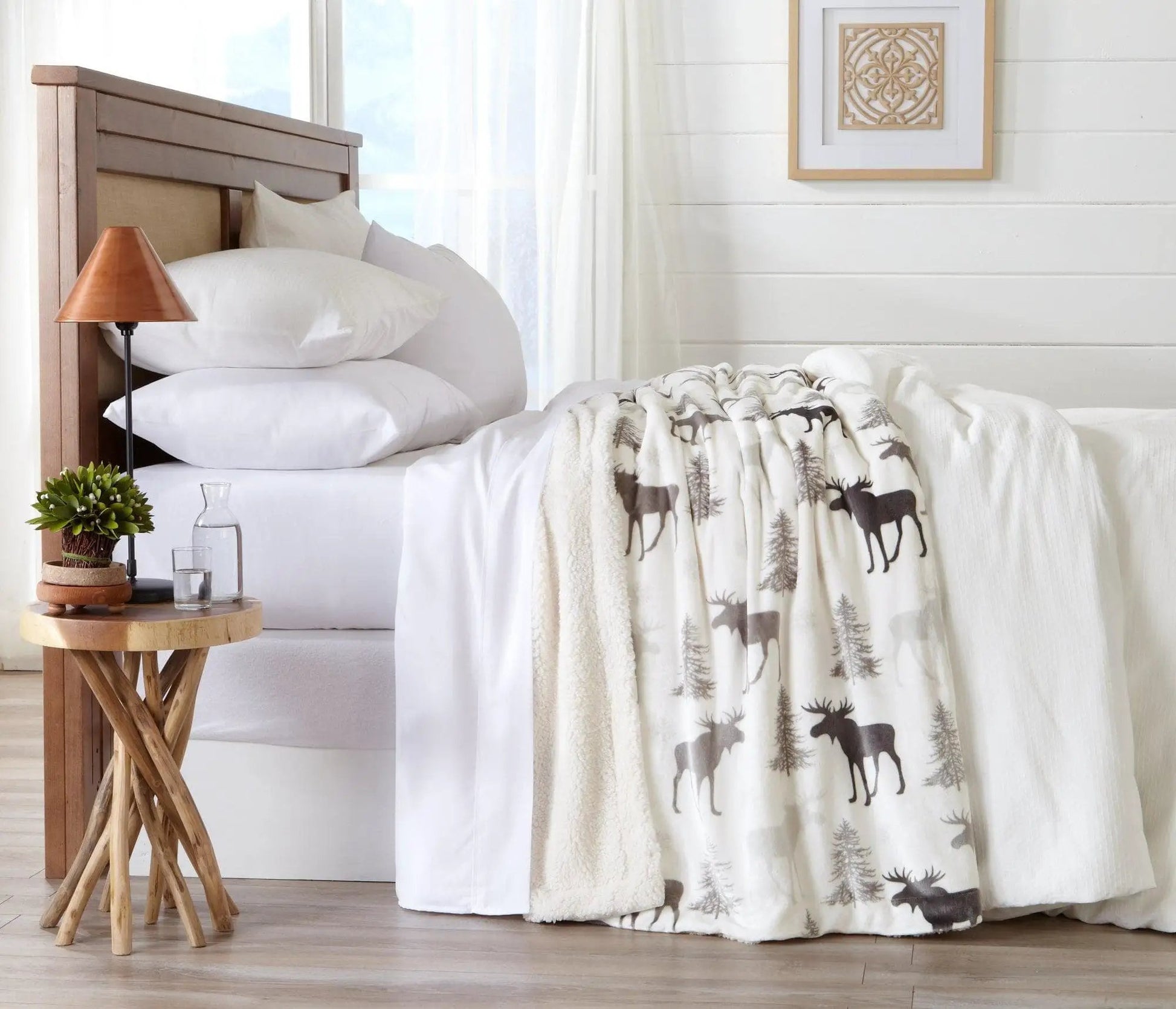 Velvet Plush Sherpa Luxury Bed Blanket - Cielo Collection from PriceLows™