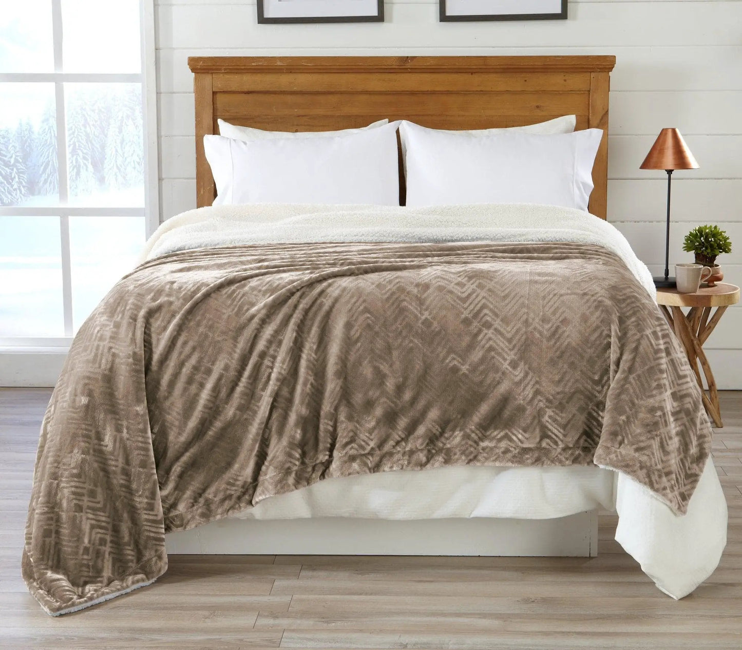 Velvet Plush Sherpa Luxury Bed Blanket - Cielo Collection from PriceLows™