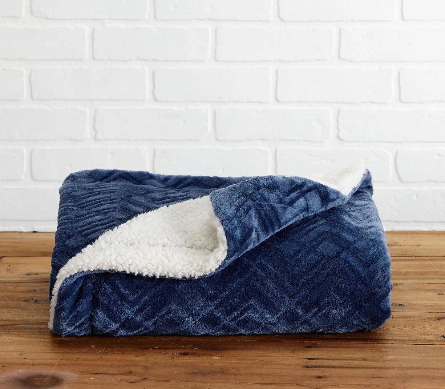 Velvet Plush Sherpa Luxury Bed Blanket - Cielo Collection from PriceLows™