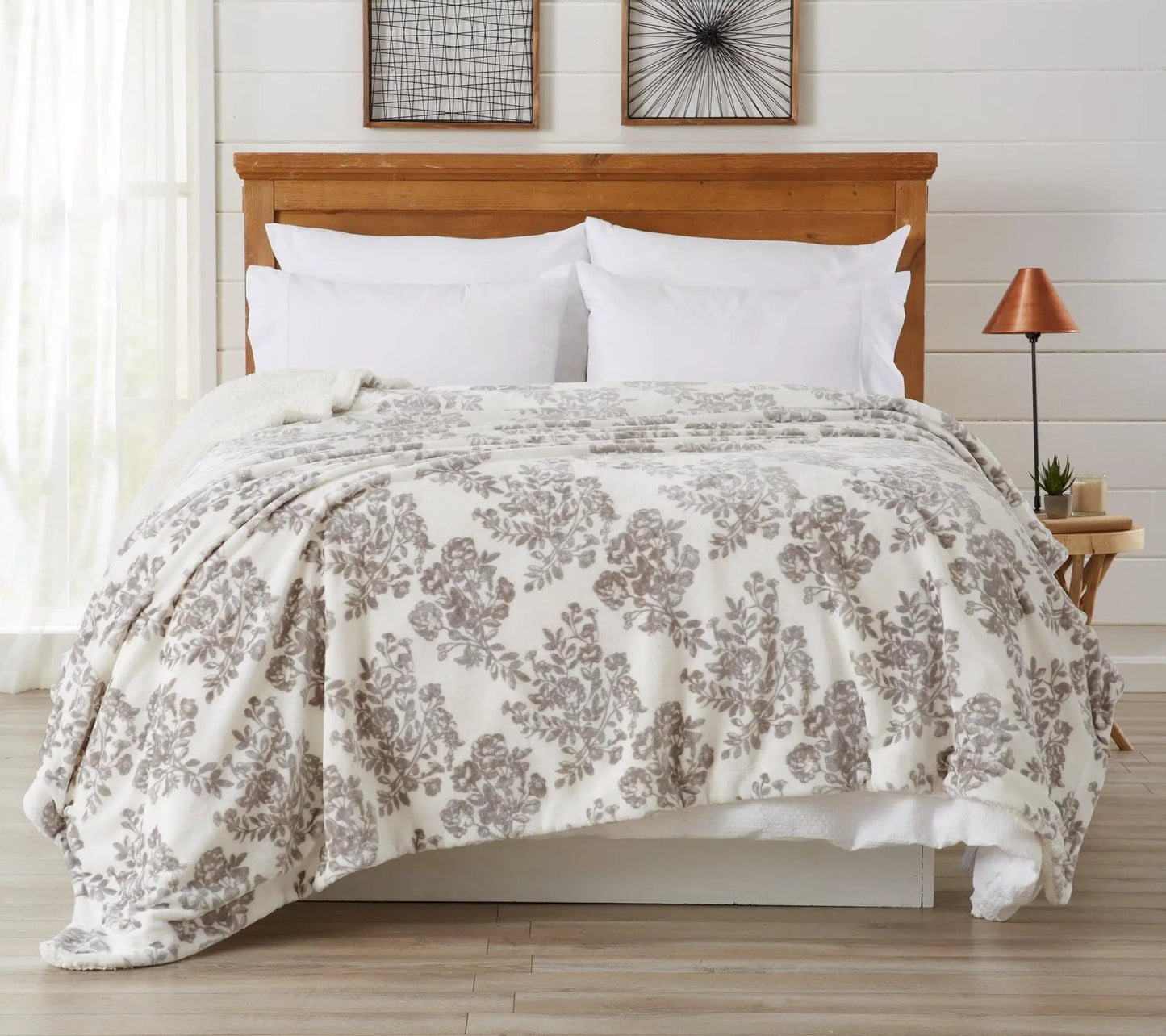 Velvet Plush Sherpa Luxury Bed Blanket - Cielo Collection from PriceLows™