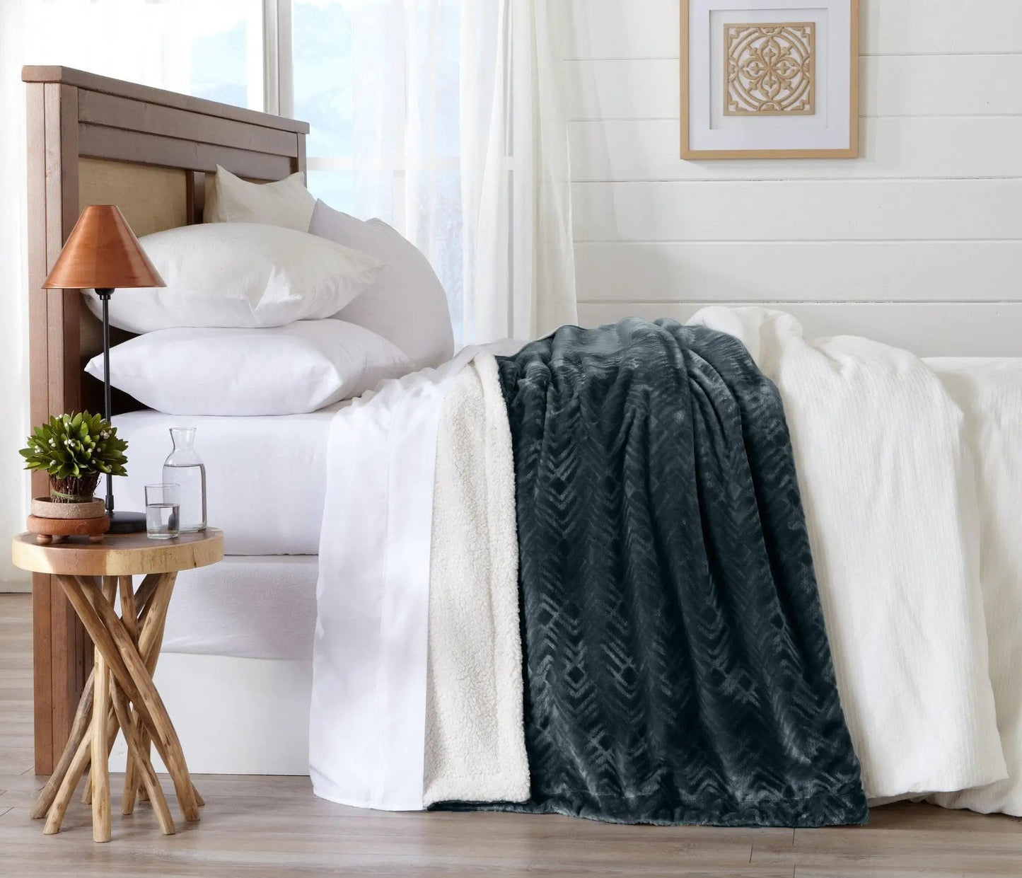 Velvet Plush Sherpa Luxury Bed Blanket - Cielo Collection from PriceLows™