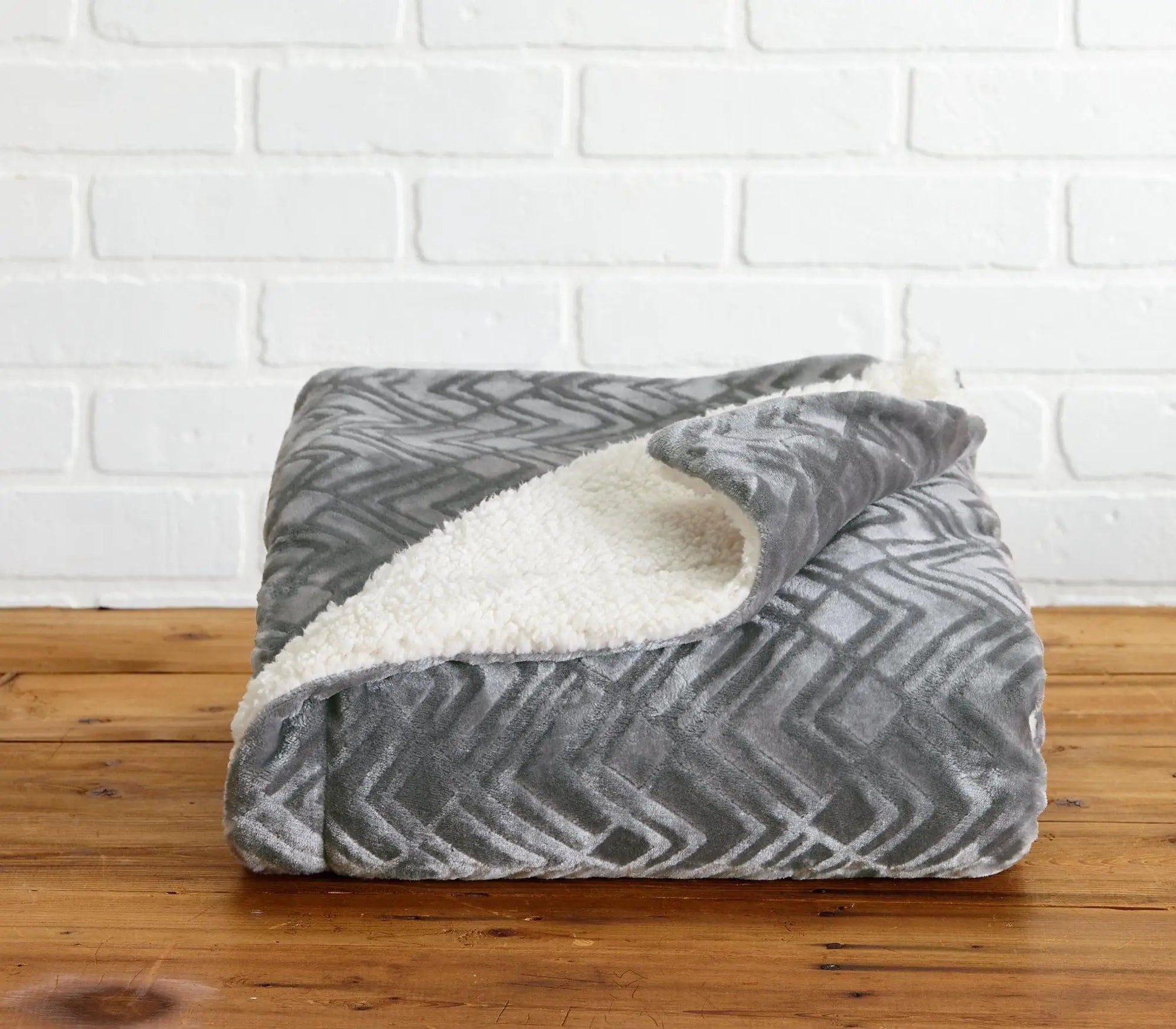 Velvet Plush Sherpa Luxury Bed Blanket - Cielo Collection from PriceLows™