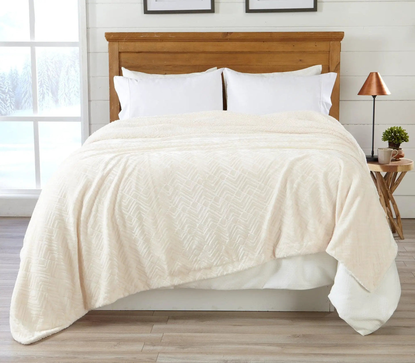 Velvet Plush Sherpa Luxury Bed Blanket - Cielo Collection from PriceLows™