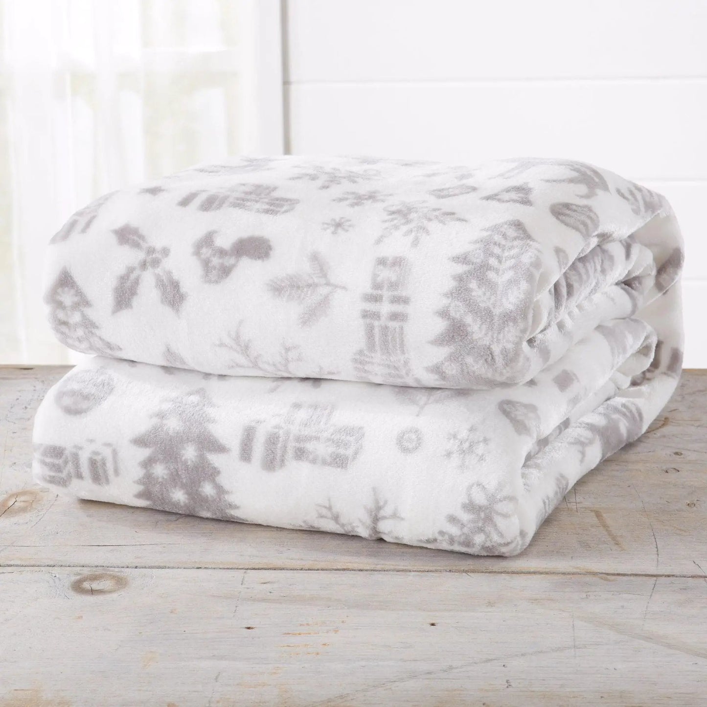 Velvet Throw Blanket - Pearl Collection from PriceLows™
