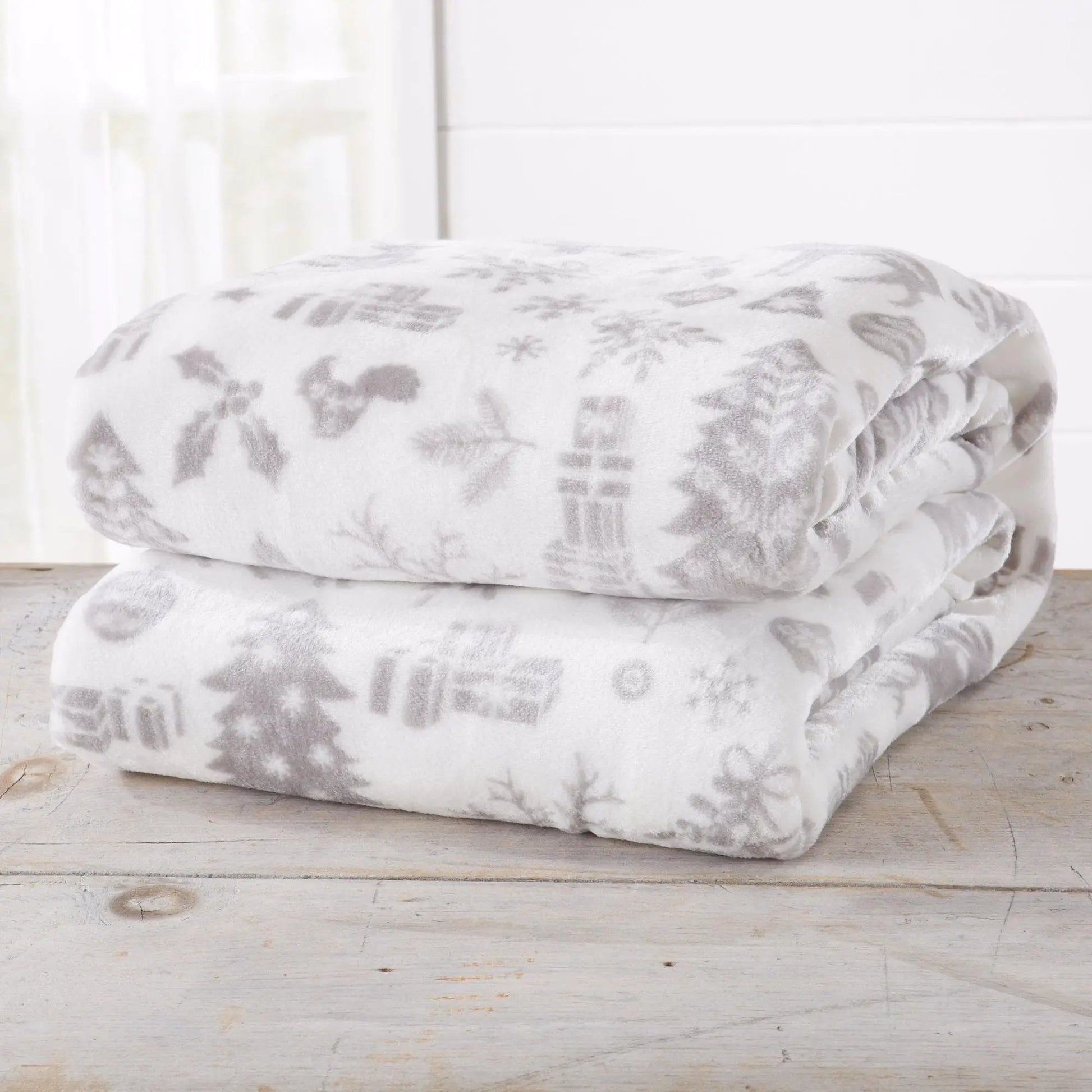 Velvet Throw Blanket - Pearl Collection from PriceLows™