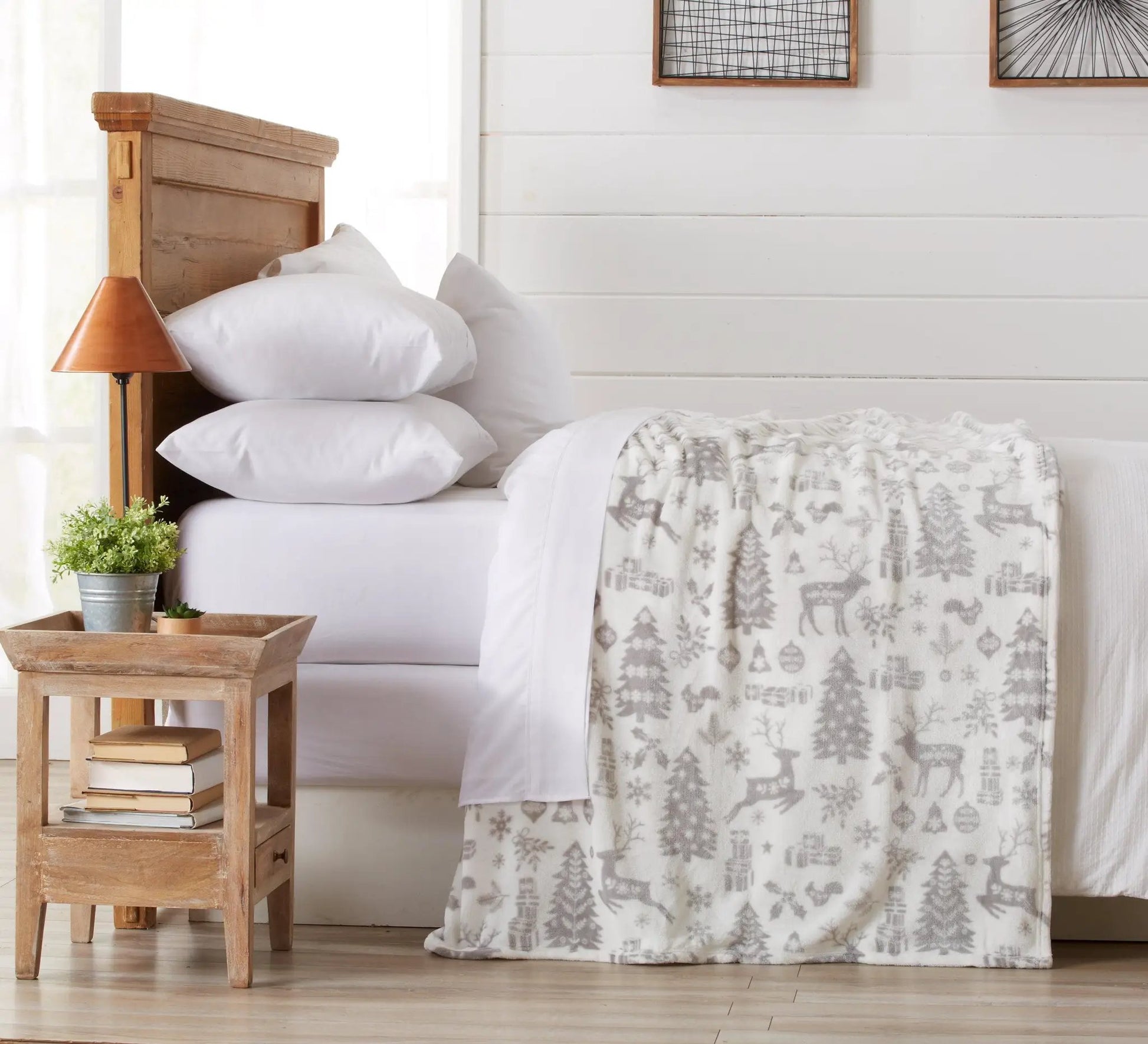 Velvet Throw Blanket - Pearl Collection from PriceLows™