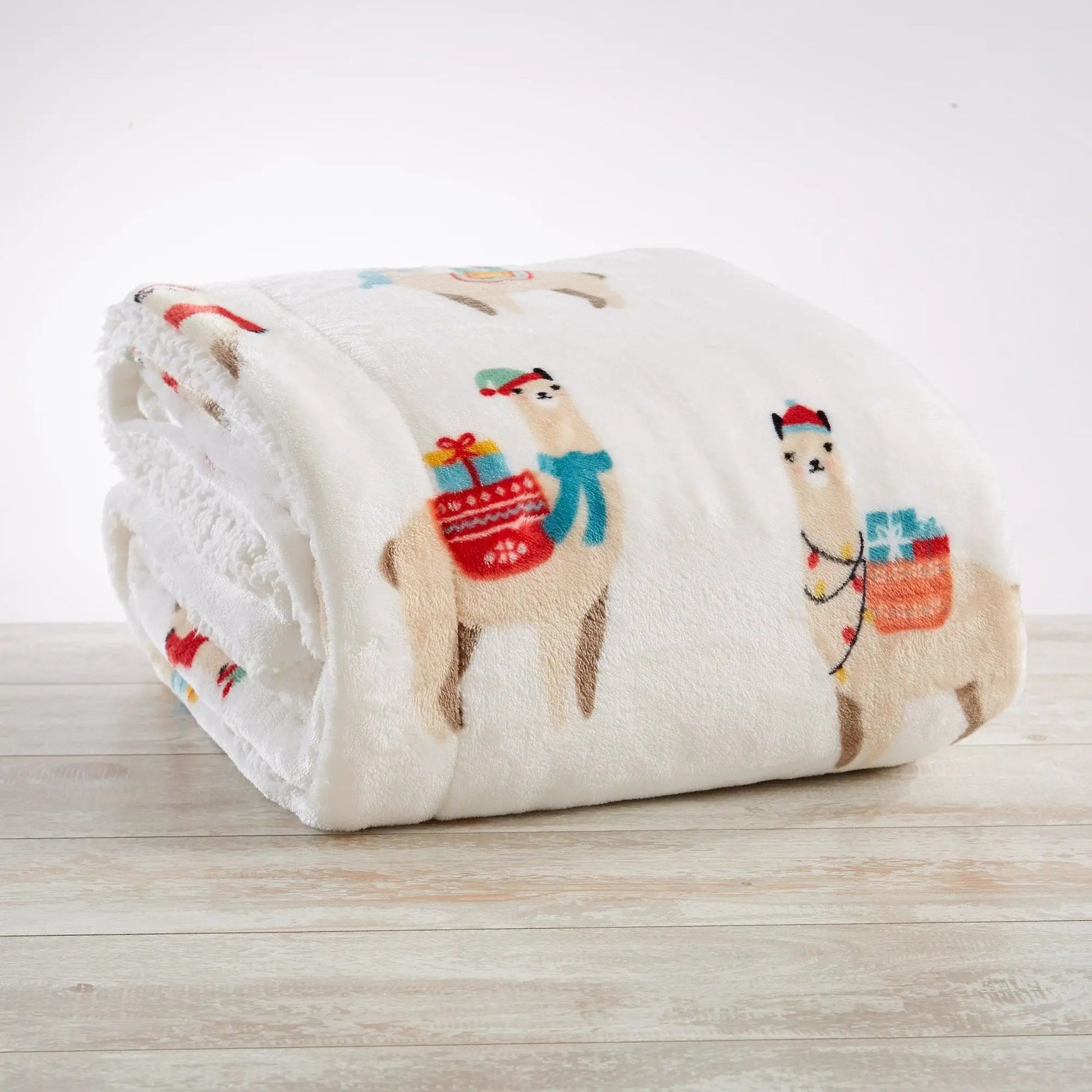 Holiday Sherpa Throw - Esmay Collection from PriceLows™