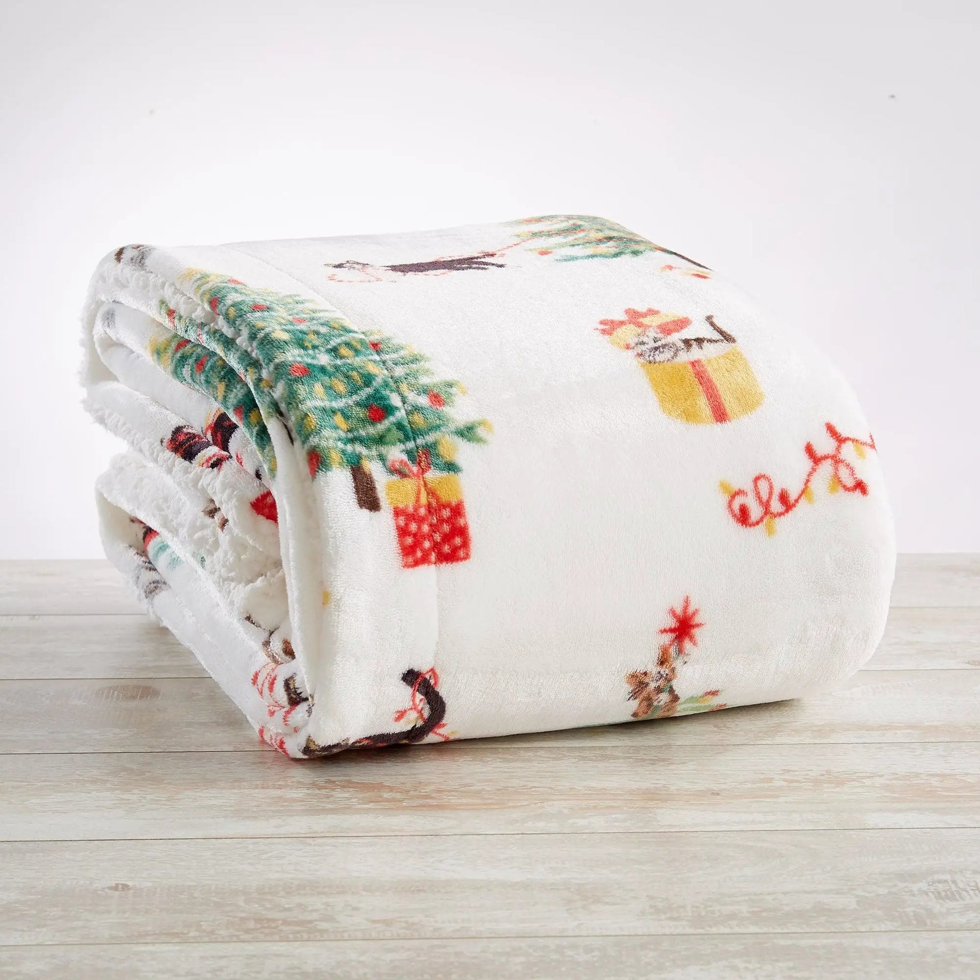 Holiday Sherpa Throw - Esmay Collection from PriceLows™