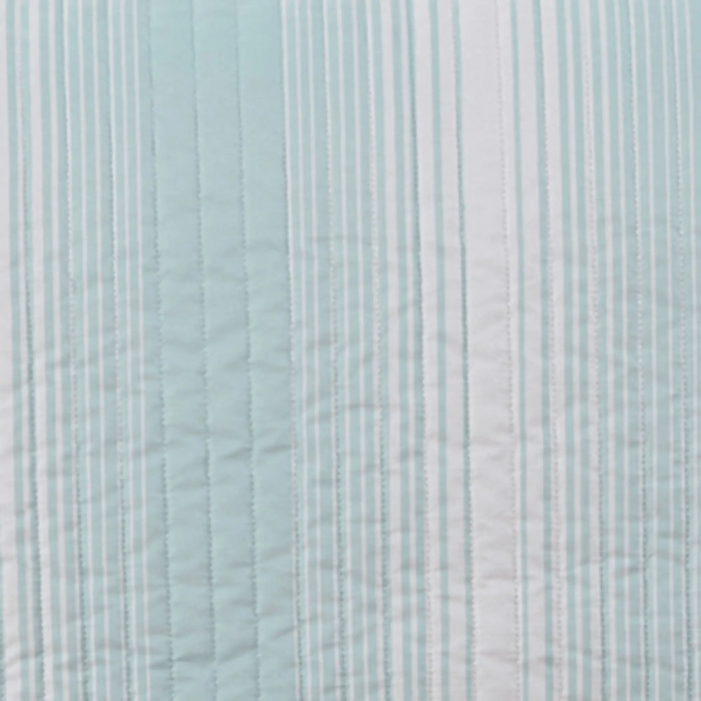 Everette Collection Ombre Striped Quilt Set from PriceLows™