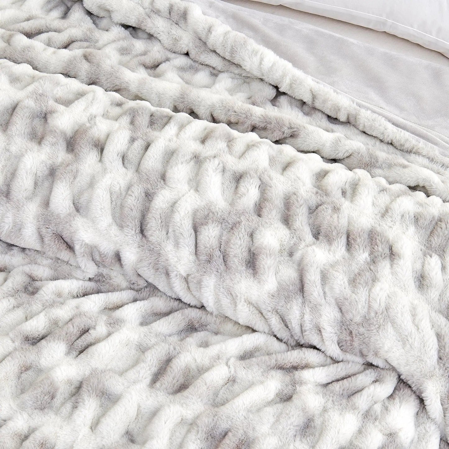 Ruched Faux Fur Throw Blanket - Alondra Collection from PriceLows™