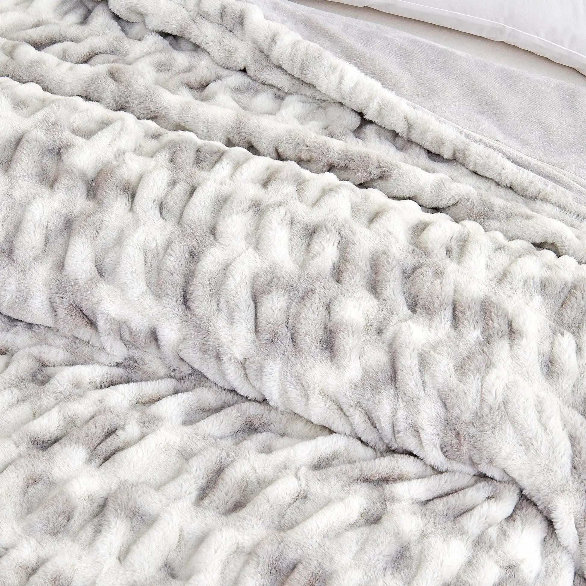 Ruched Faux Fur Throw Blanket - Alondra Collection from PriceLows™