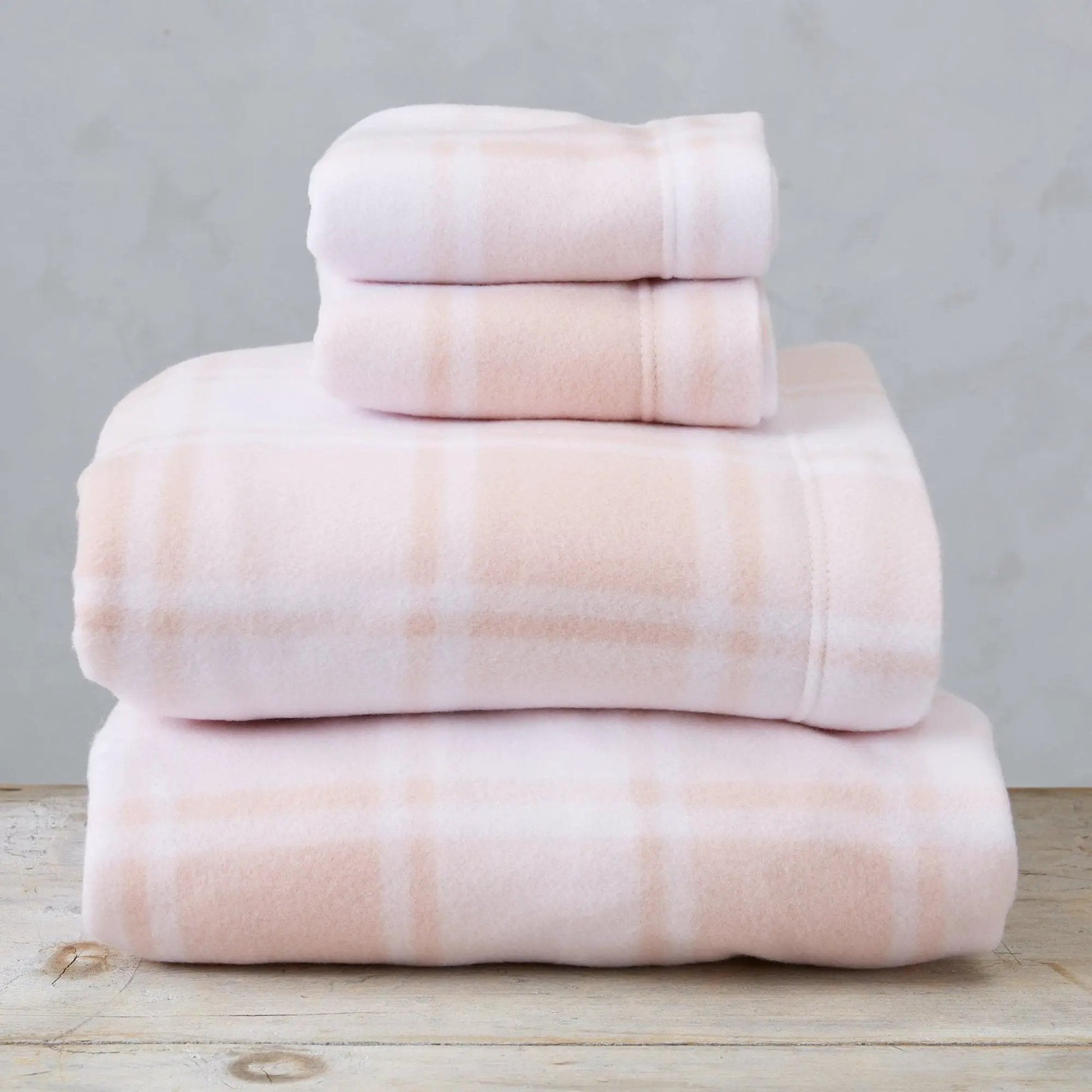 Printed Fleece Sheet - Dara Collection from PriceLows™
