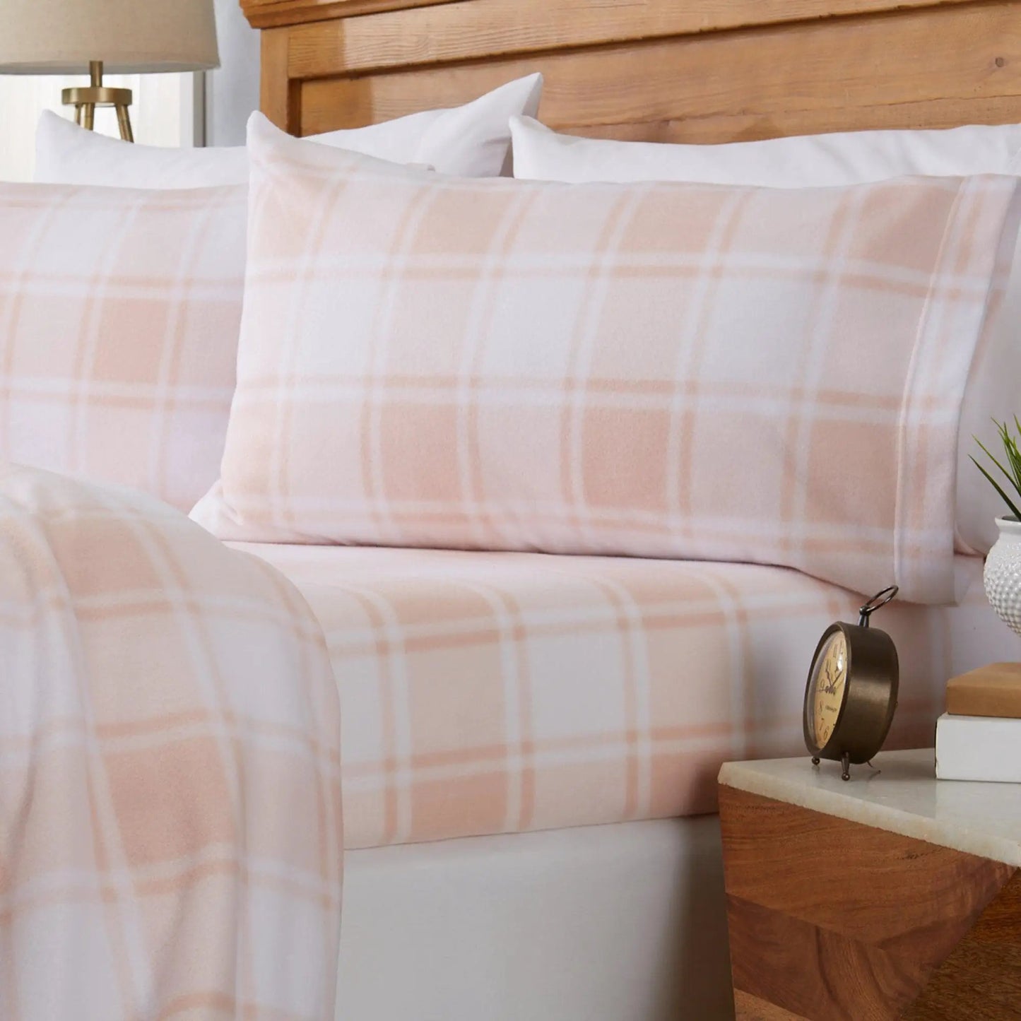 Printed Fleece Sheet - Dara Collection from PriceLows™