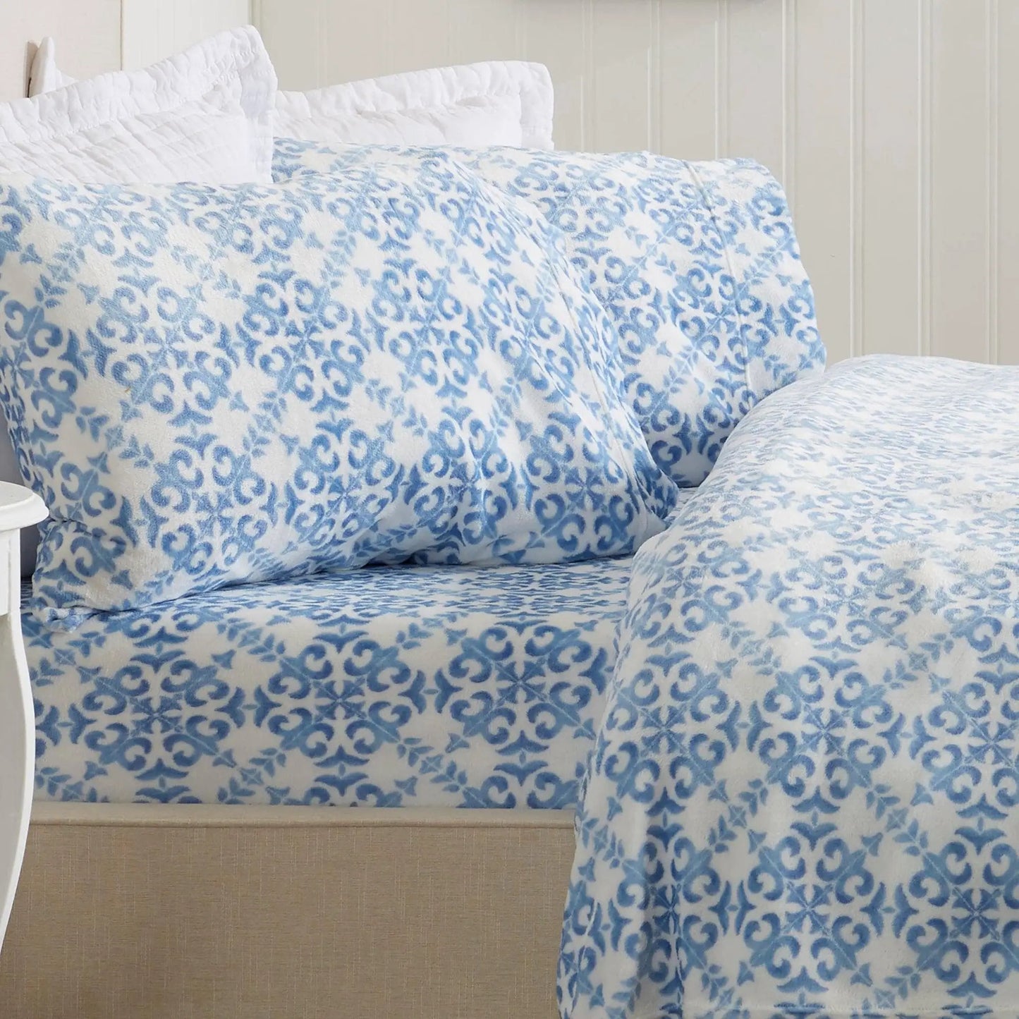 Printed Plush Sheet - Velvet Luxe Lattice Collection from PriceLows™