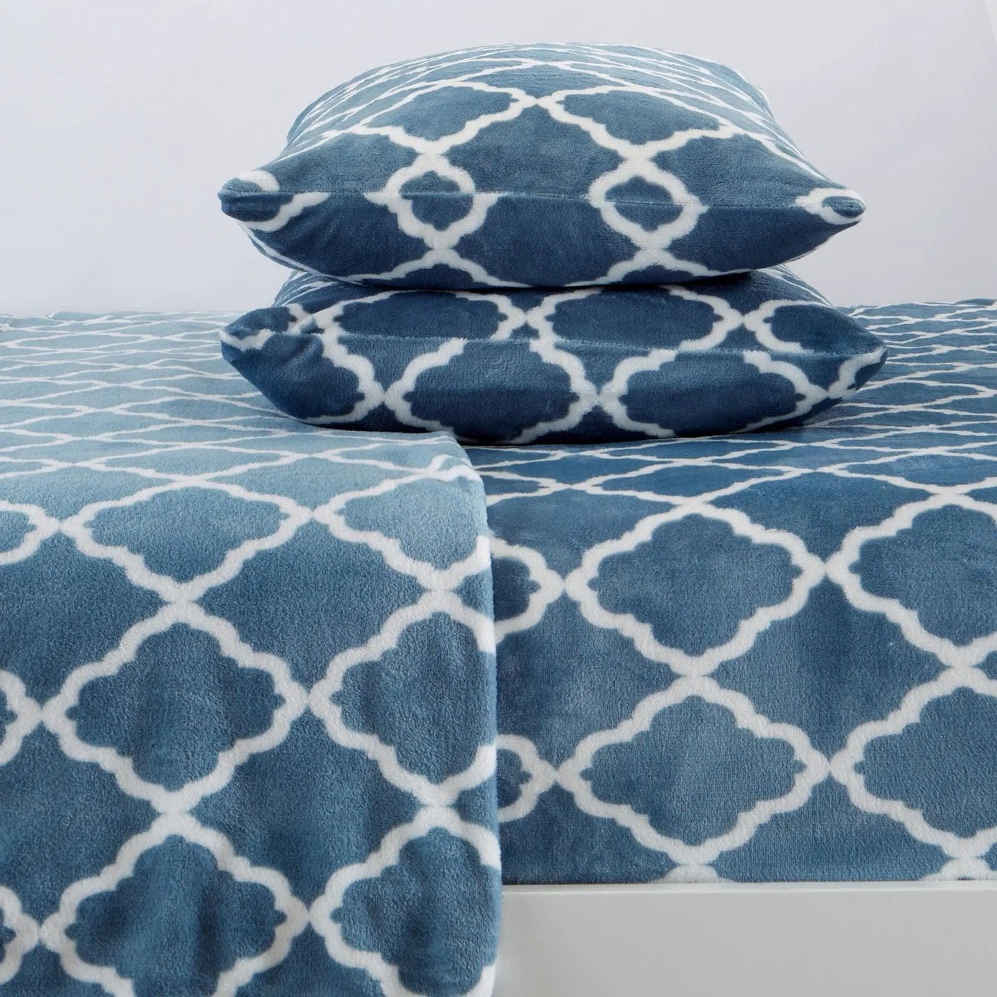 Printed Plush Sheet - Velvet Luxe Lattice Collection from PriceLows™