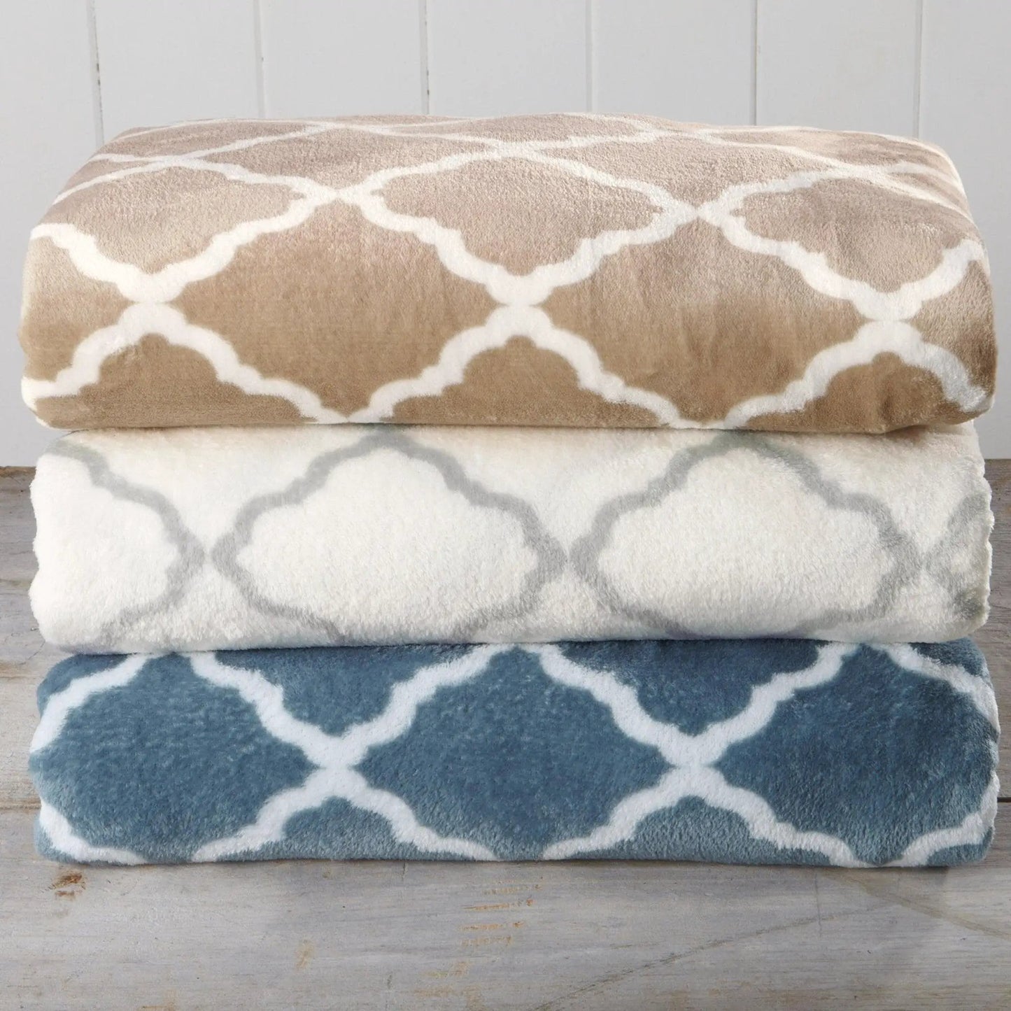 Printed Plush Sheet - Velvet Luxe Lattice Collection from PriceLows™