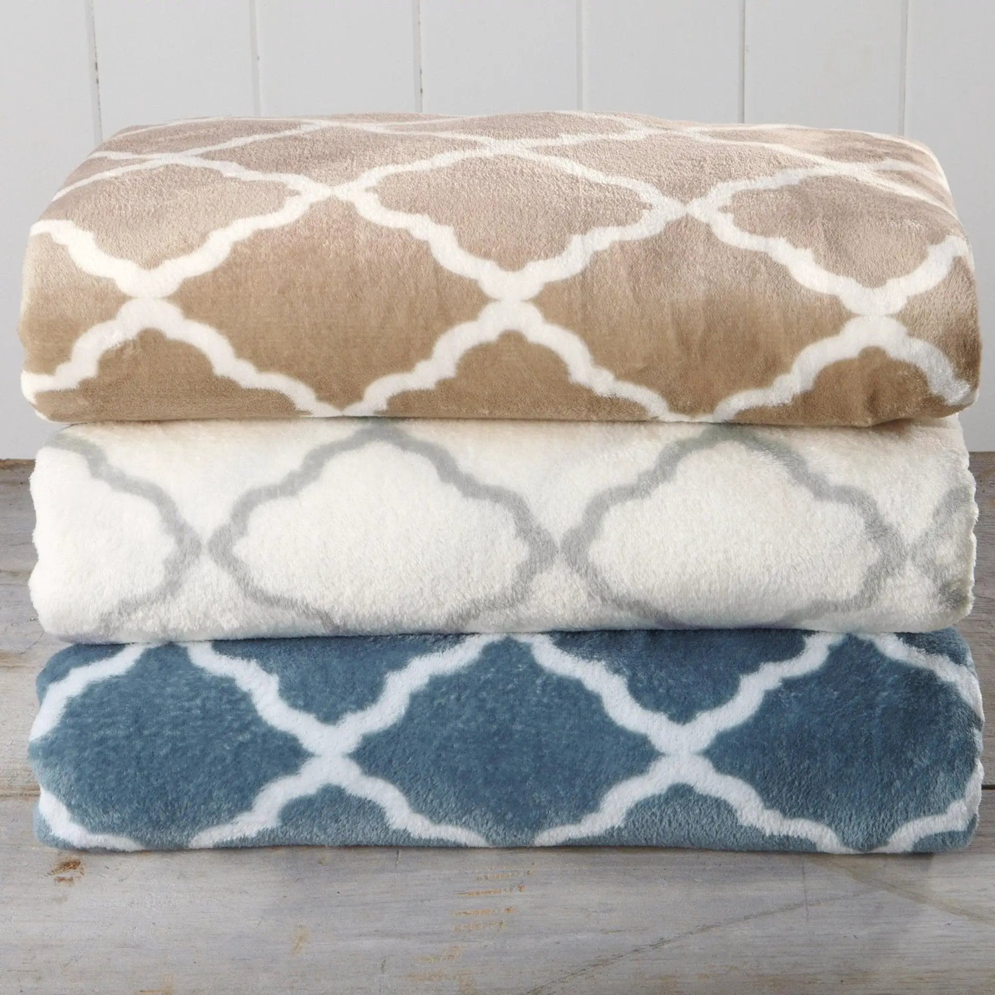 Printed Plush Sheet - Velvet Luxe Lattice Collection from PriceLows™