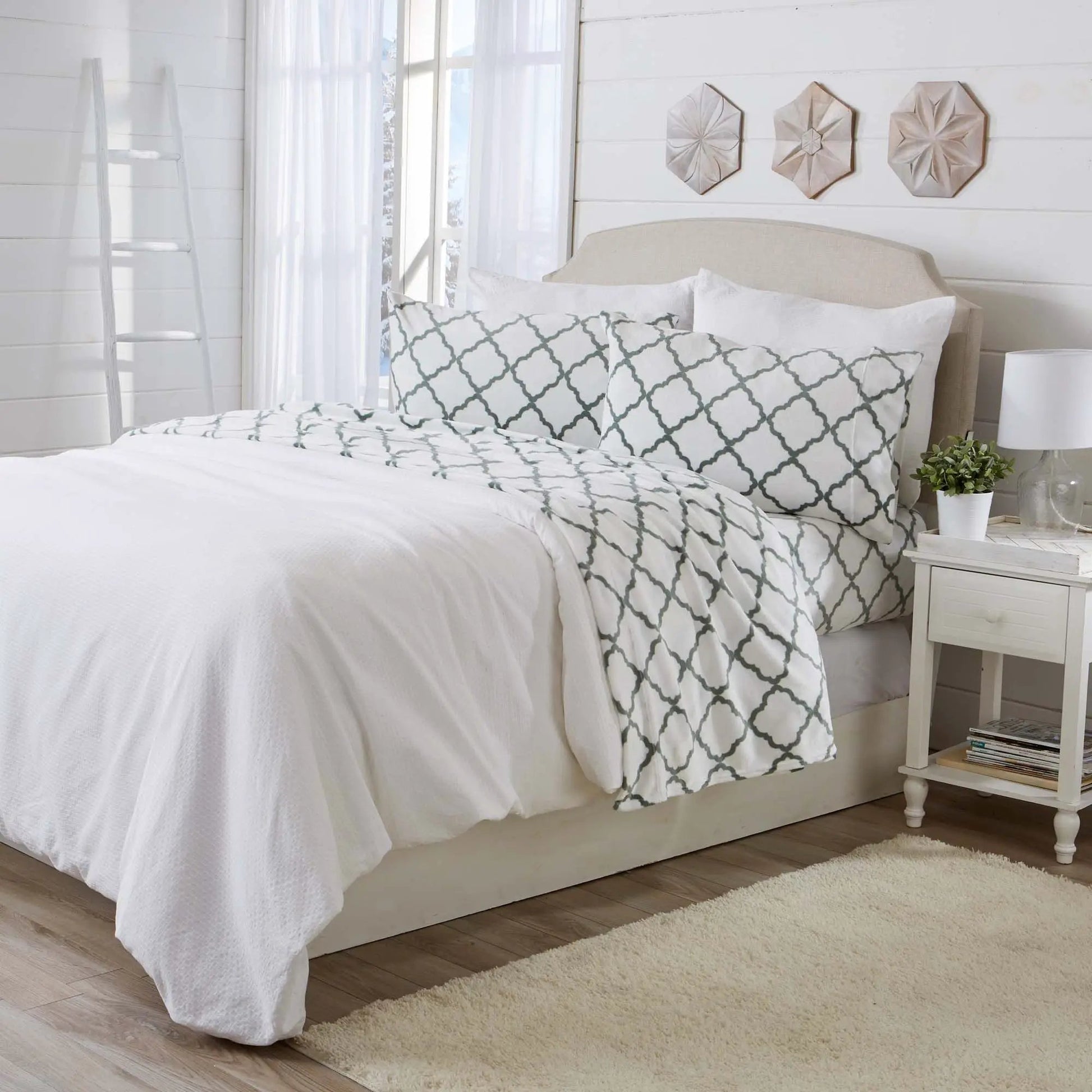 Printed Plush Sheet - Velvet Luxe Lattice Collection from PriceLows™