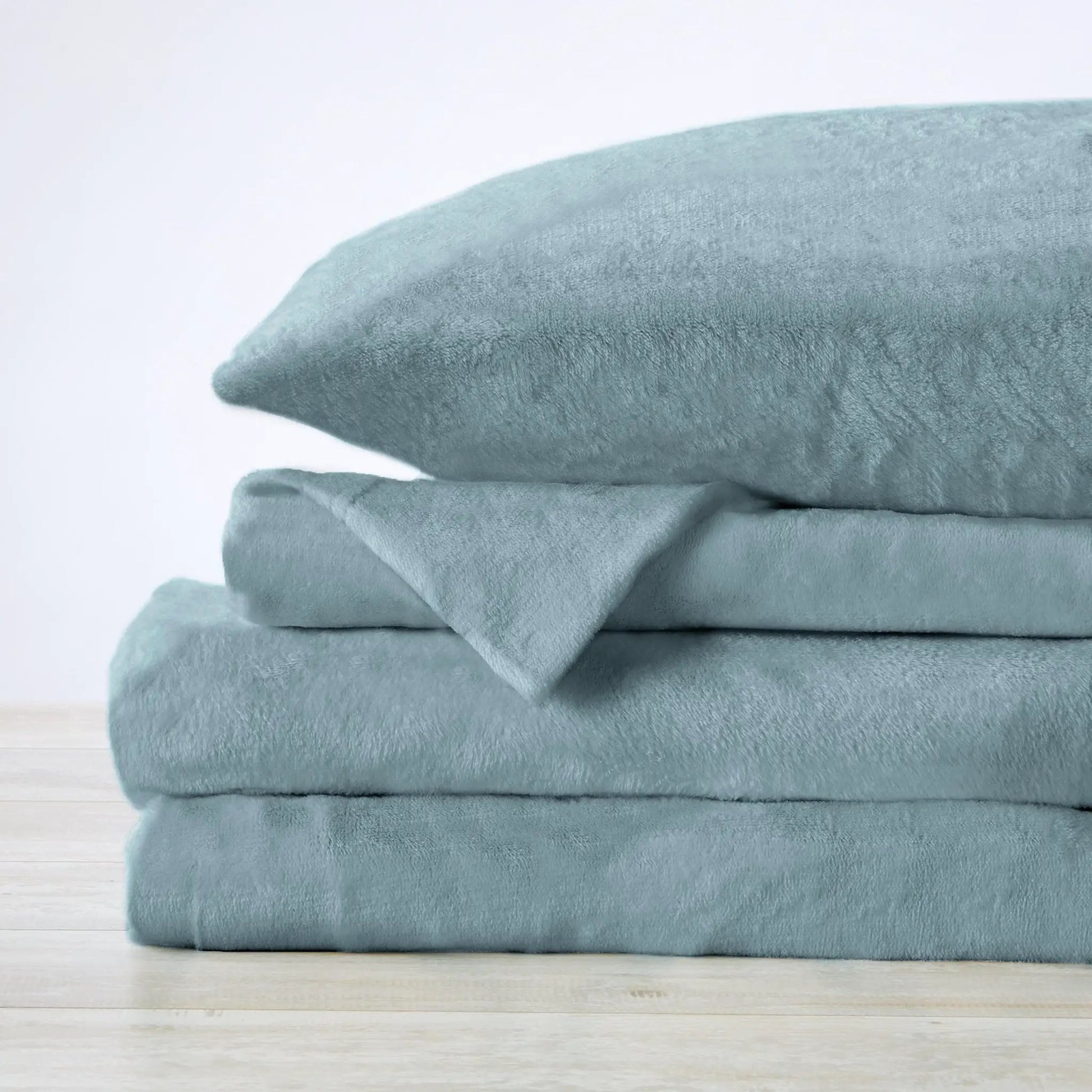 Solid Plush Sheet - Velvet Luxe Collection from PriceLows™