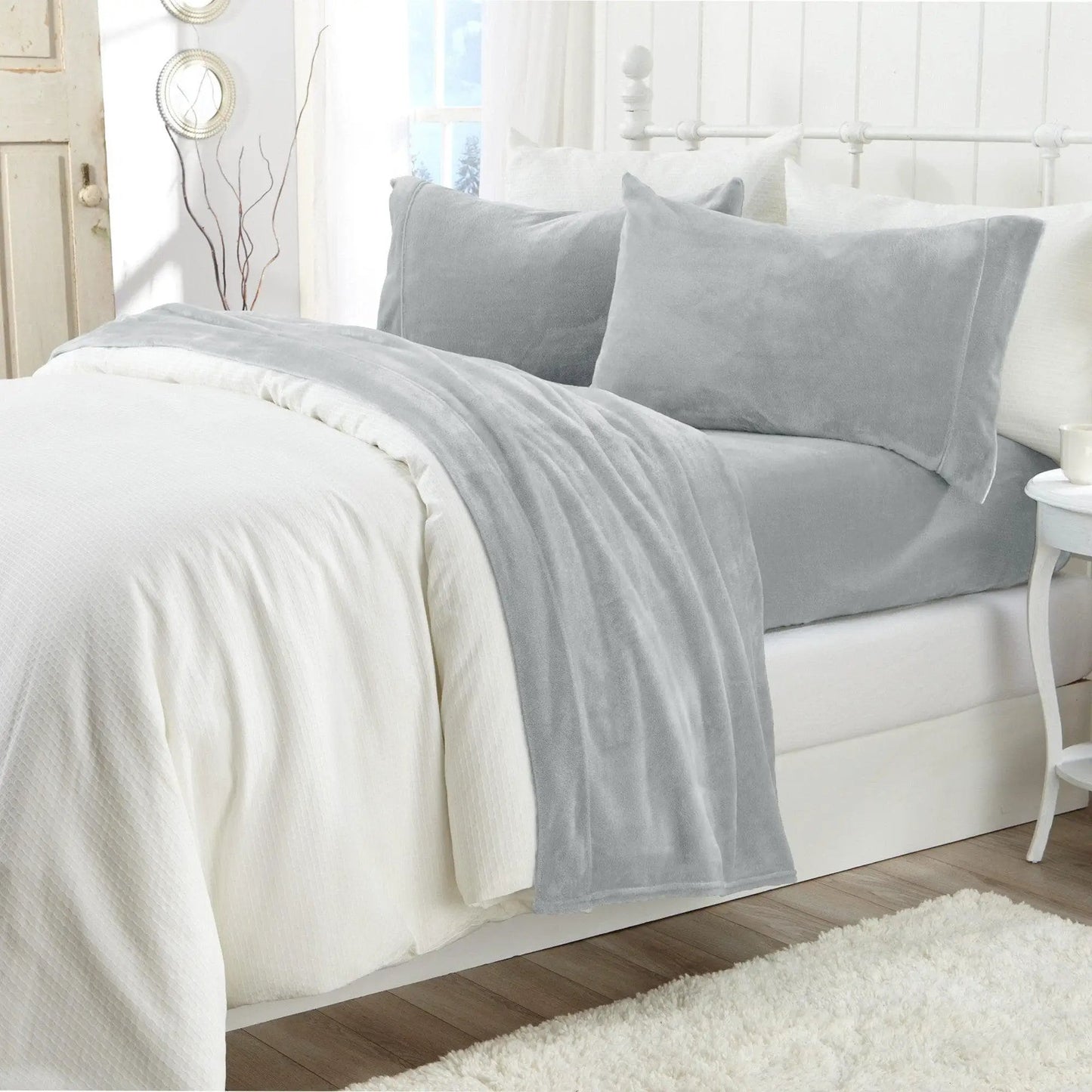 Solid Plush Sheet - Velvet Luxe Collection from PriceLows™
