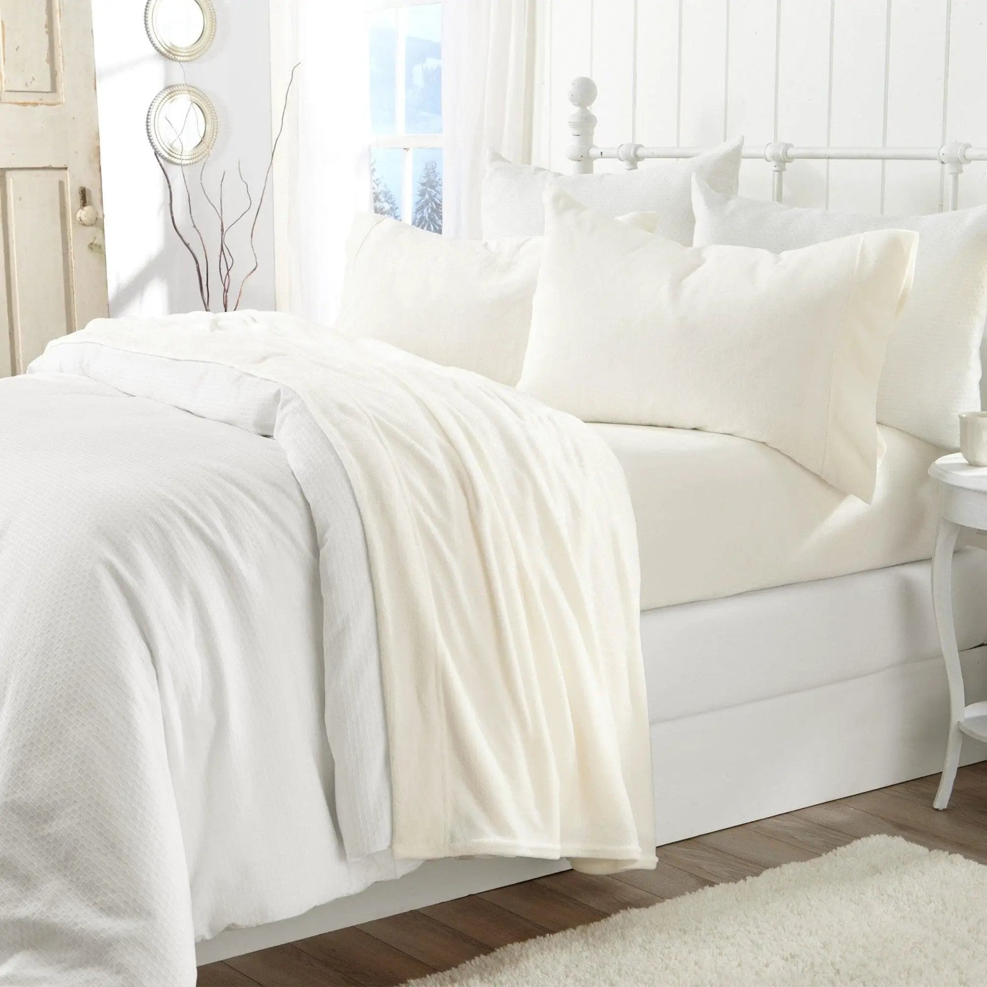 Solid Plush Sheet - Velvet Luxe Collection from PriceLows™