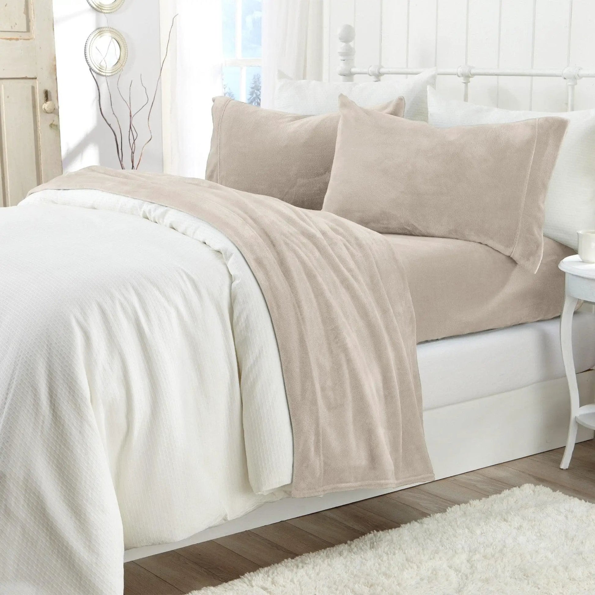 Solid Plush Sheet - Velvet Luxe Collection from PriceLows™