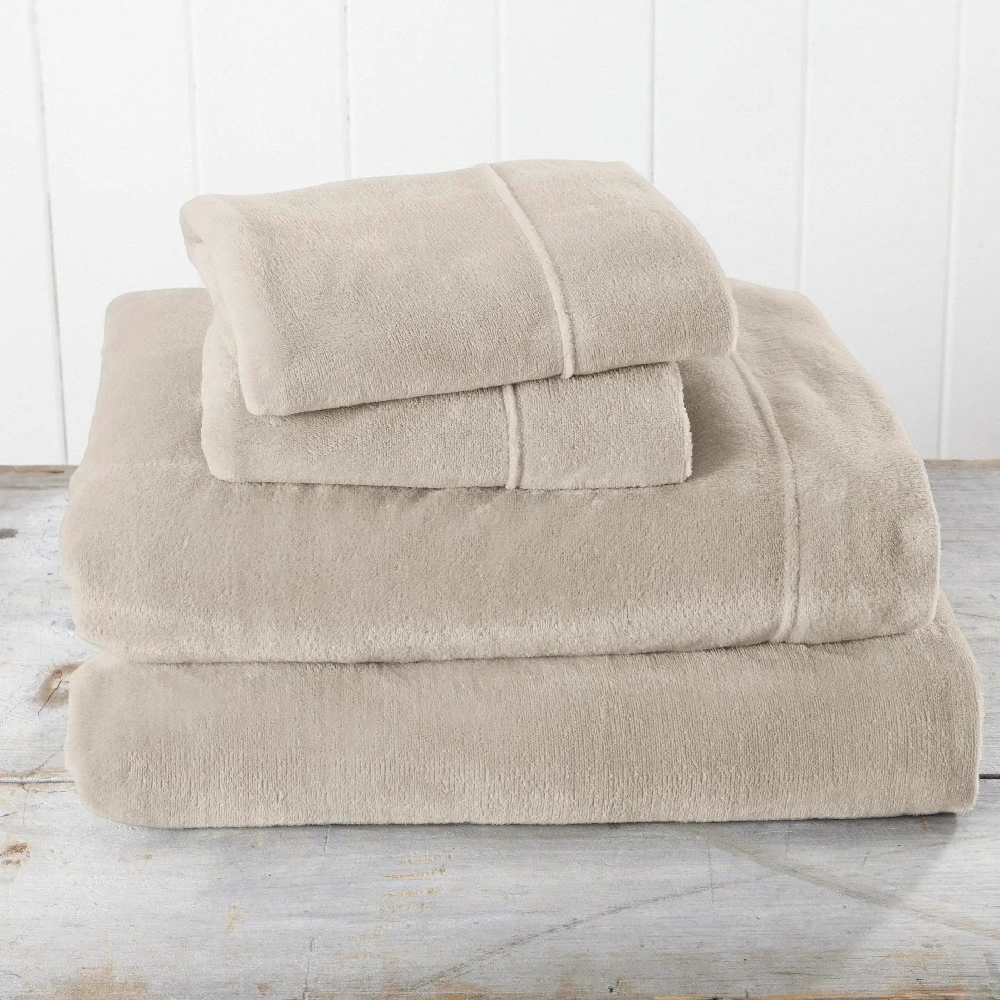 Solid Plush Sheet - Velvet Luxe Collection from PriceLows™