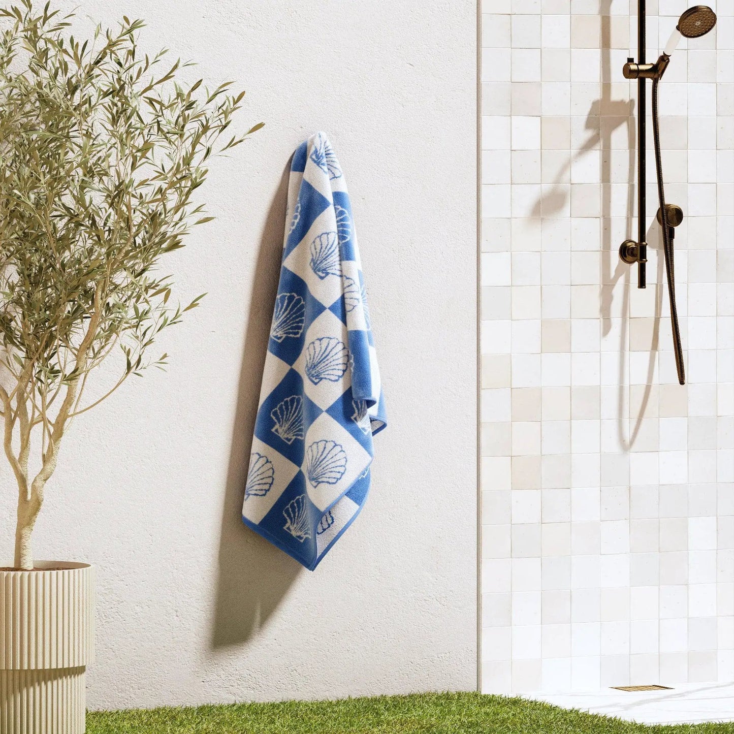 Oversized Retro Printed Beach Towel - St. Barts Collection from PriceLows™