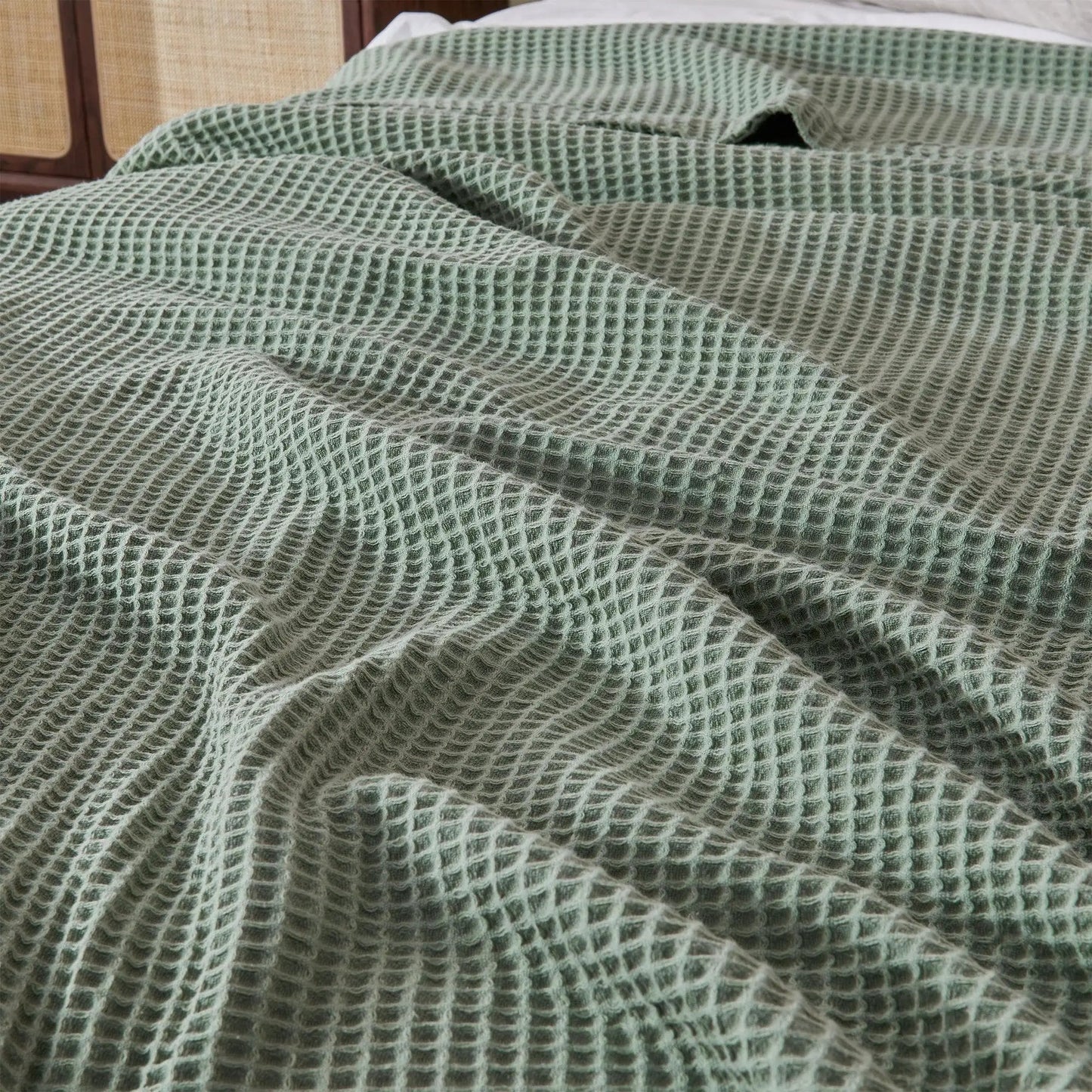 100% Cotton Waffle Weave Blanket - Mikala Collection from PriceLows™