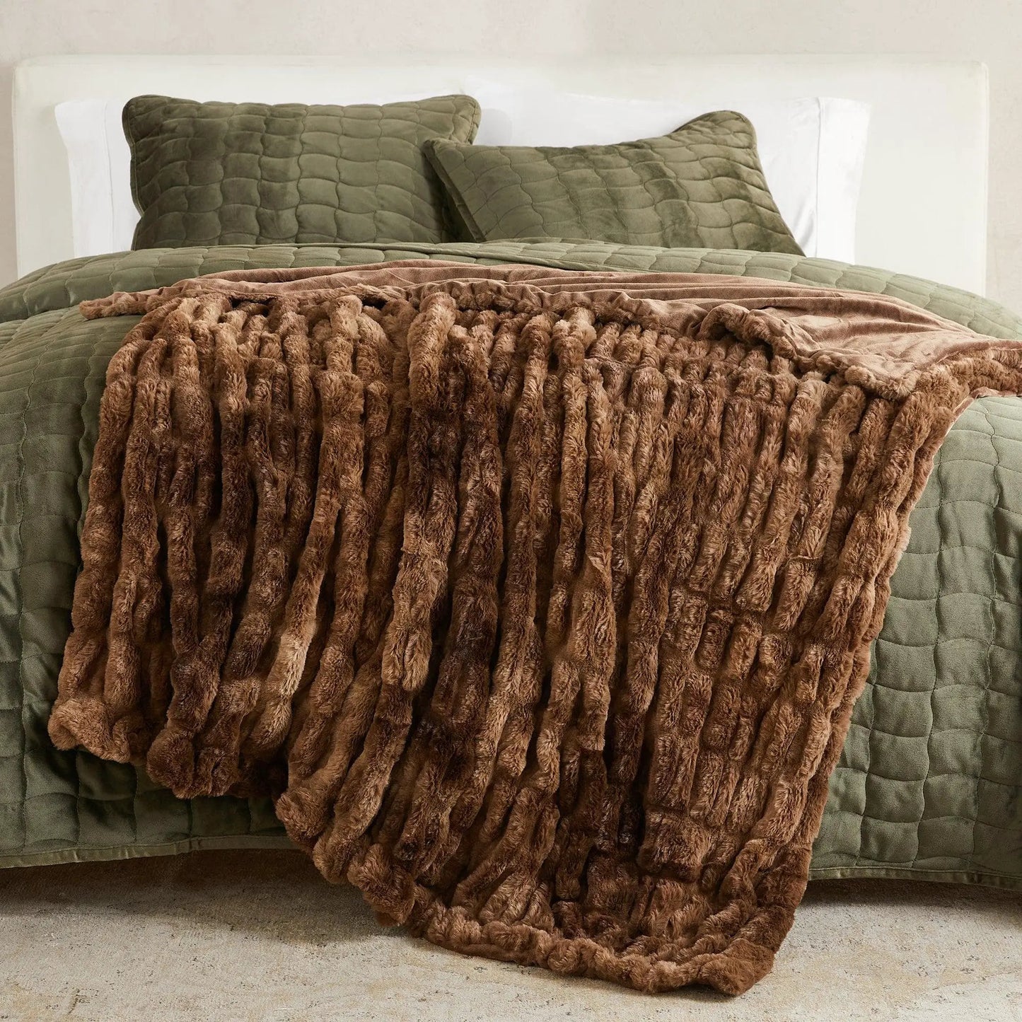 Ruched Faux Fur Throw Blanket - Alondra Collection from PriceLows™
